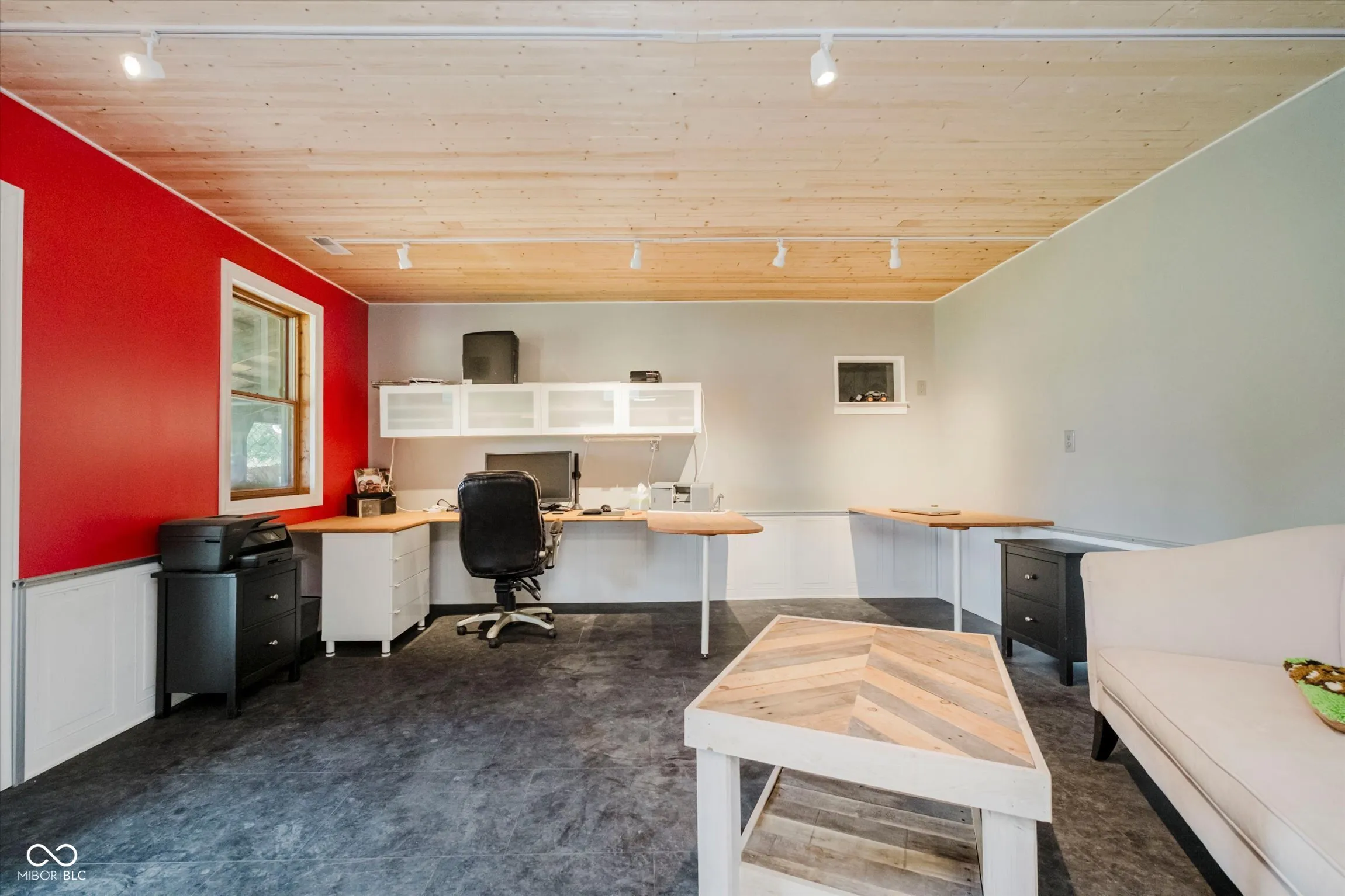 Zionsville, Indiana 46077, United States, 6 Bedrooms Bedrooms, ,5 BathroomsBathrooms,Residential,Active,165317