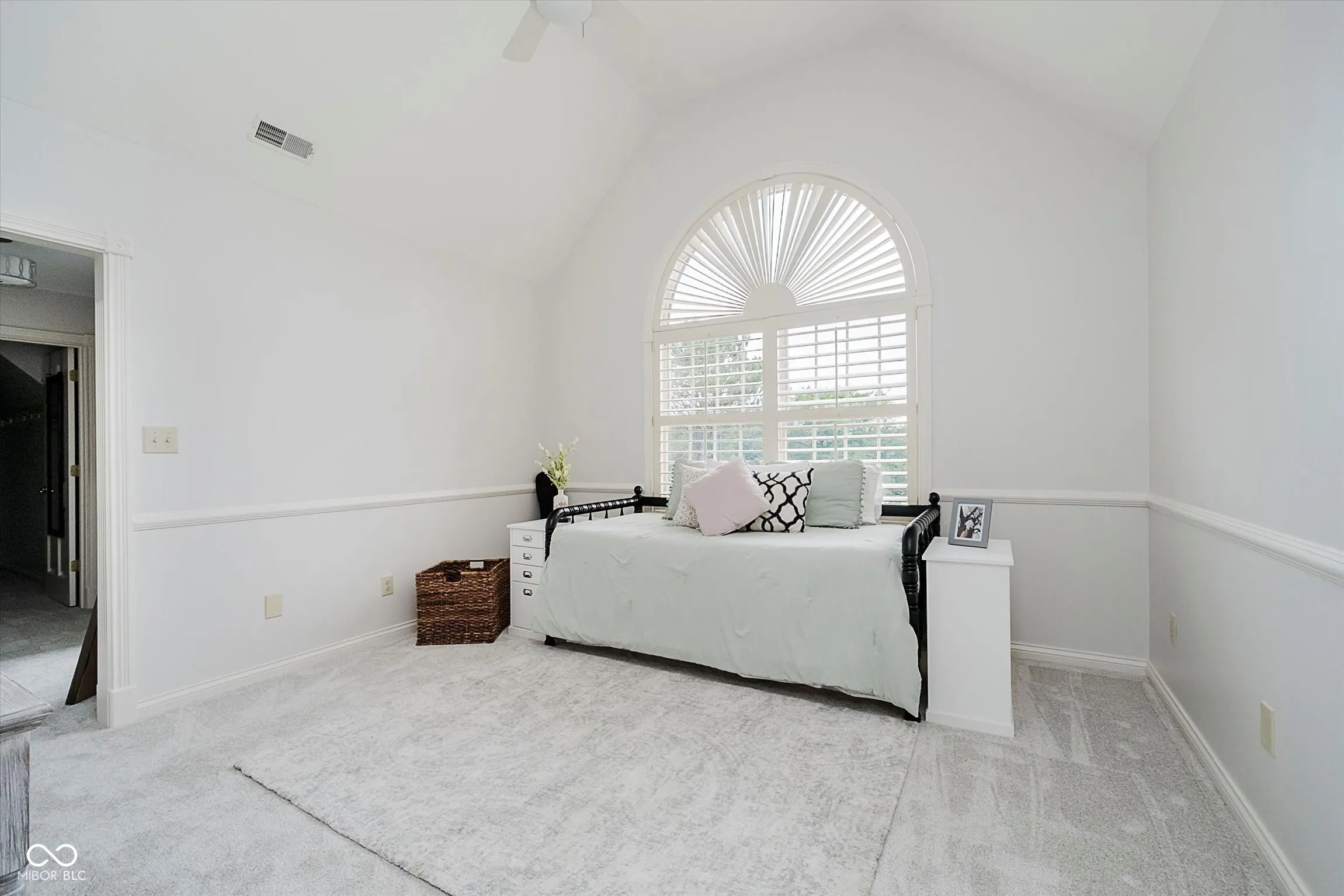 Zionsville, Indiana 46077, United States, 6 Bedrooms Bedrooms, ,5 BathroomsBathrooms,Residential,Active,165317