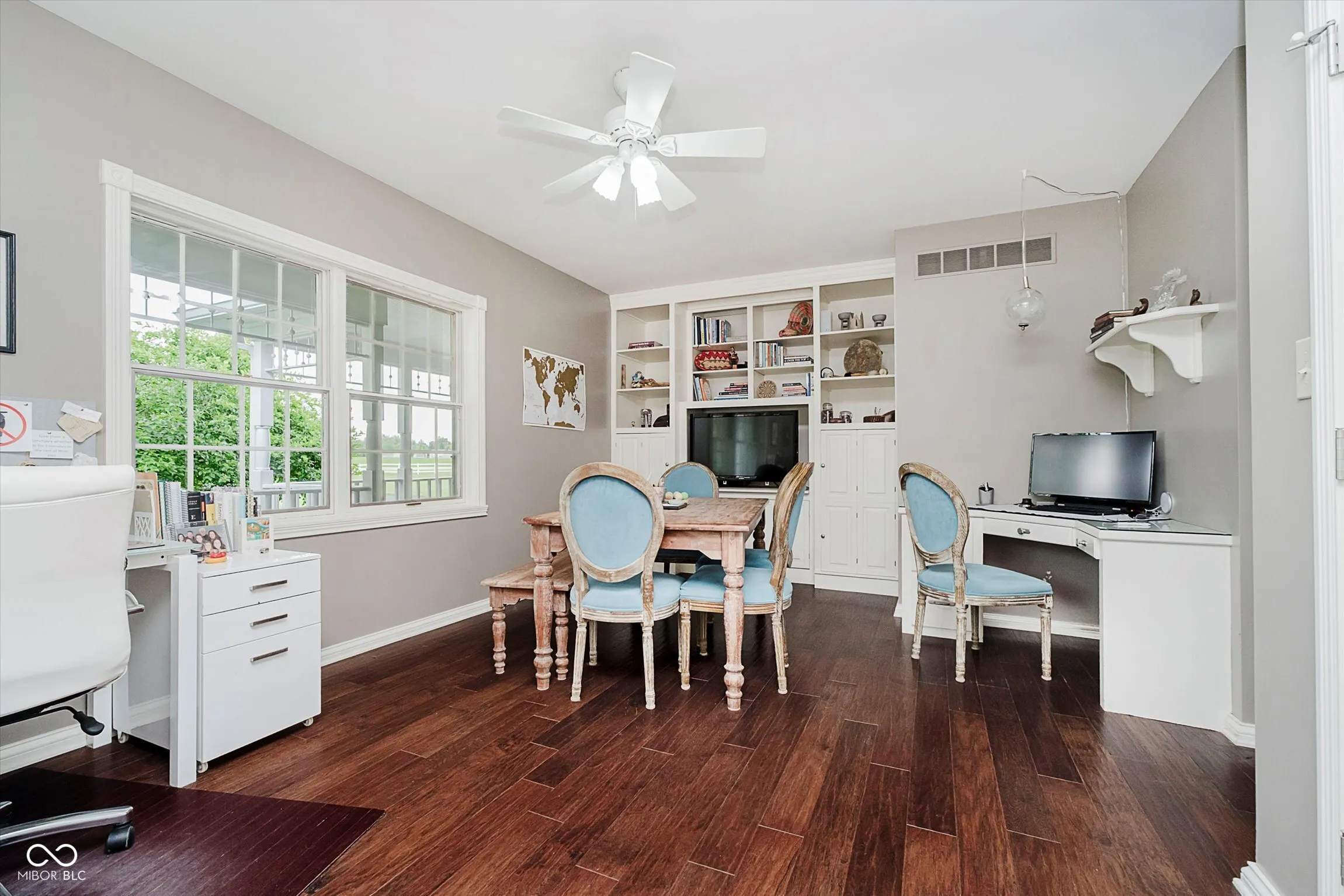 Zionsville, Indiana 46077, United States, 6 Bedrooms Bedrooms, ,5 BathroomsBathrooms,Residential,Active,165317