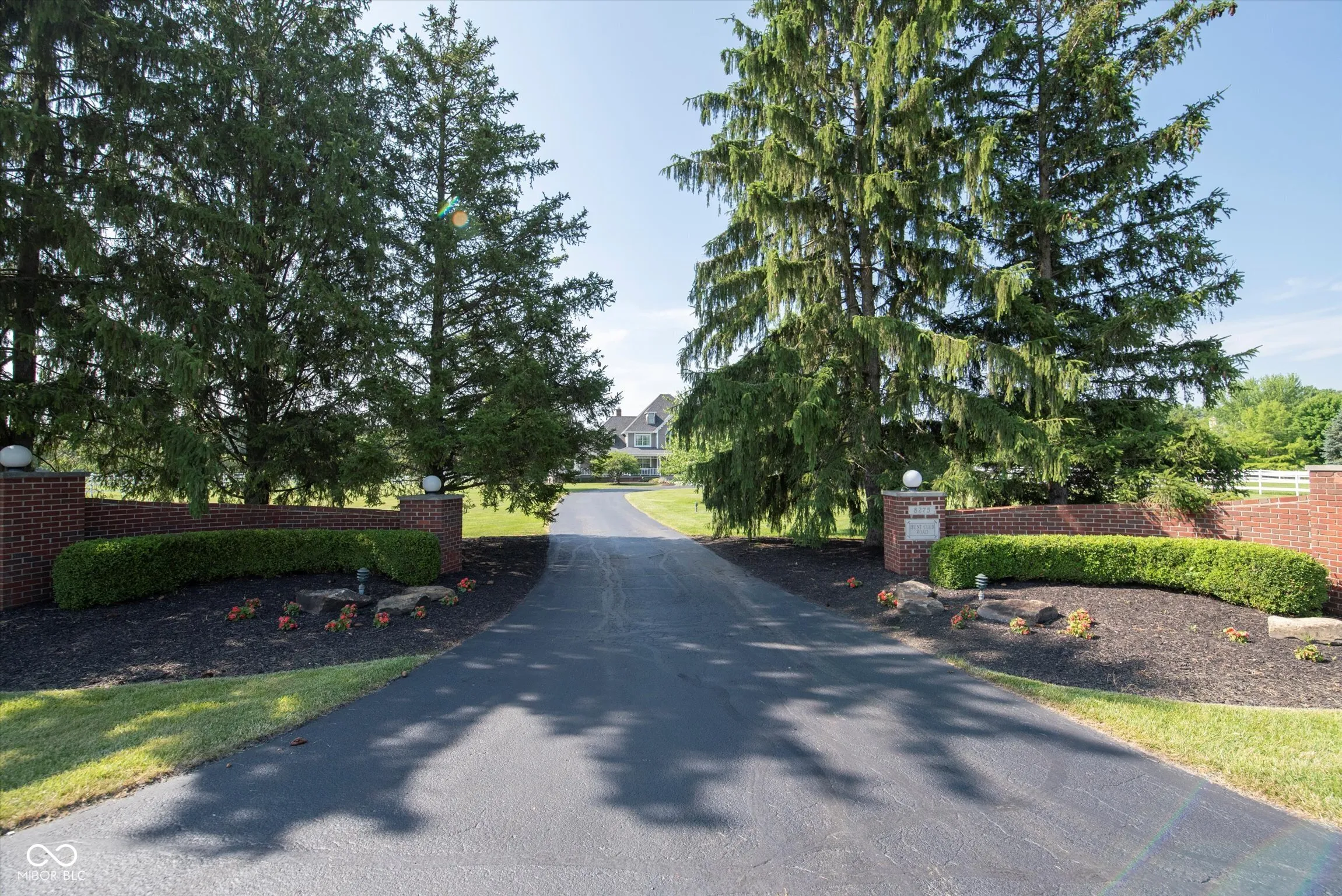 Zionsville, Indiana 46077, United States, 6 Bedrooms Bedrooms, ,5 BathroomsBathrooms,Residential,Active,165317