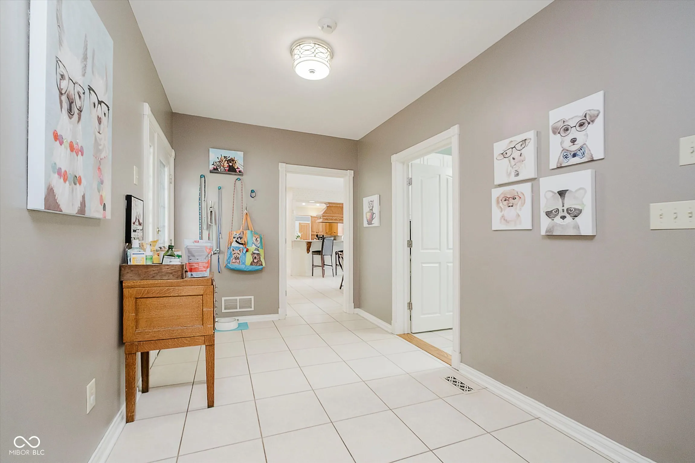 Zionsville, Indiana 46077, United States, 6 Bedrooms Bedrooms, ,5 BathroomsBathrooms,Residential,Active,165317