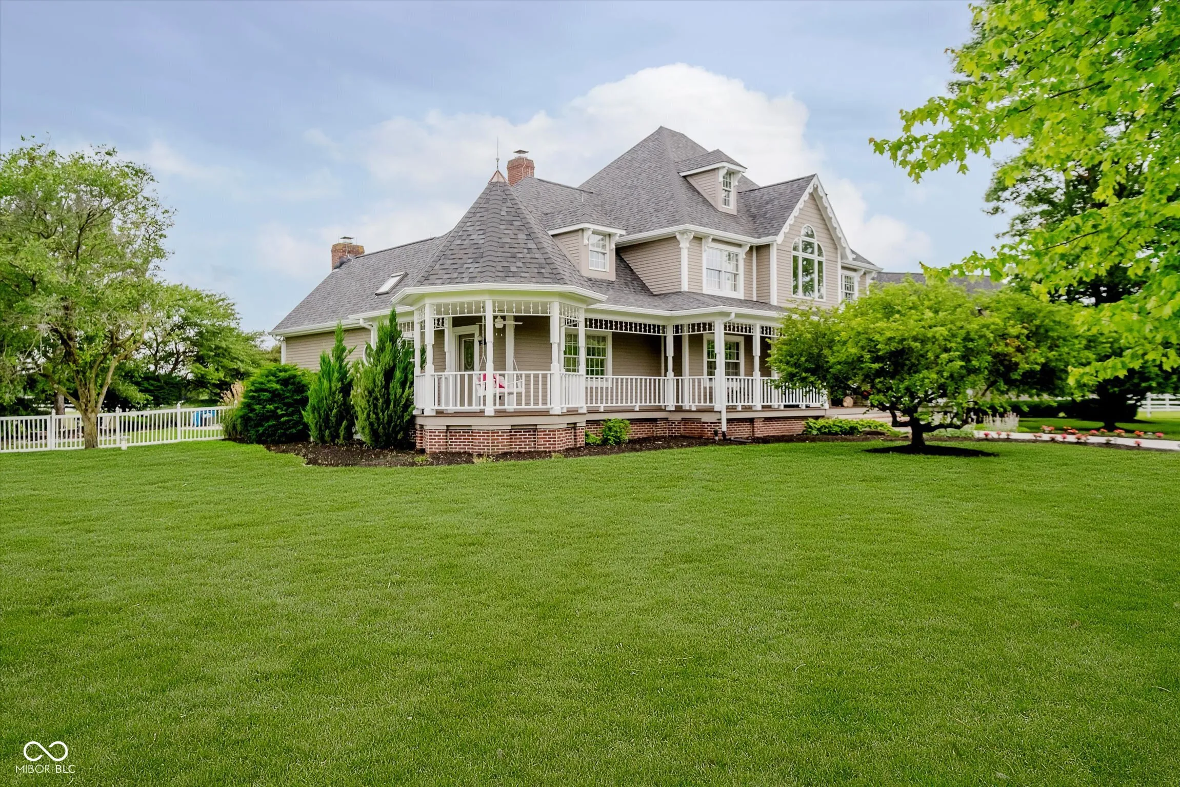 Zionsville, Indiana 46077, United States, 6 Bedrooms Bedrooms, ,5 BathroomsBathrooms,Residential,Active,165317