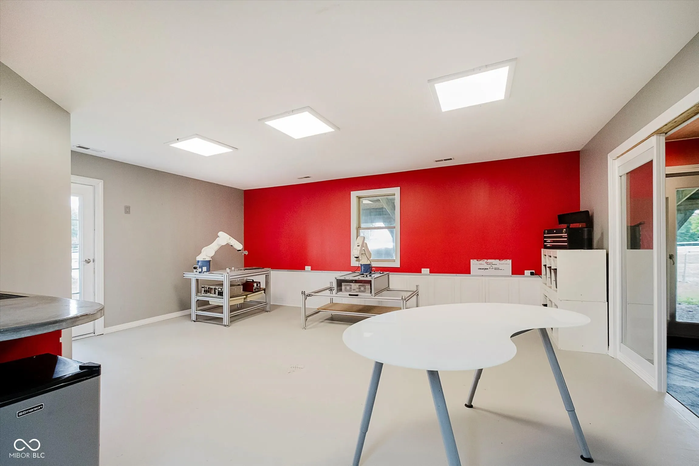 Zionsville, Indiana 46077, United States, 6 Bedrooms Bedrooms, ,5 BathroomsBathrooms,Residential,Active,165317