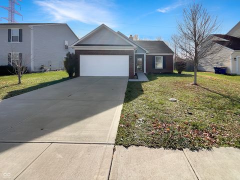 Photo of 11559 Half Mile Drive, Indianapolis, IN 46235 (MLS # 22073748)