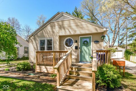 Photo of 4850 Carvel Avenue, Indianapolis, IN 46205 (MLS # 22095033)