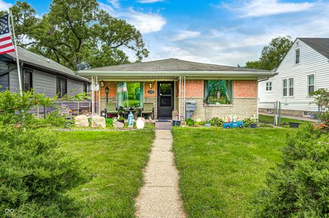 Photo of 4353 English Avenue, Indianapolis, IN 46201 (MLS # 22102044)