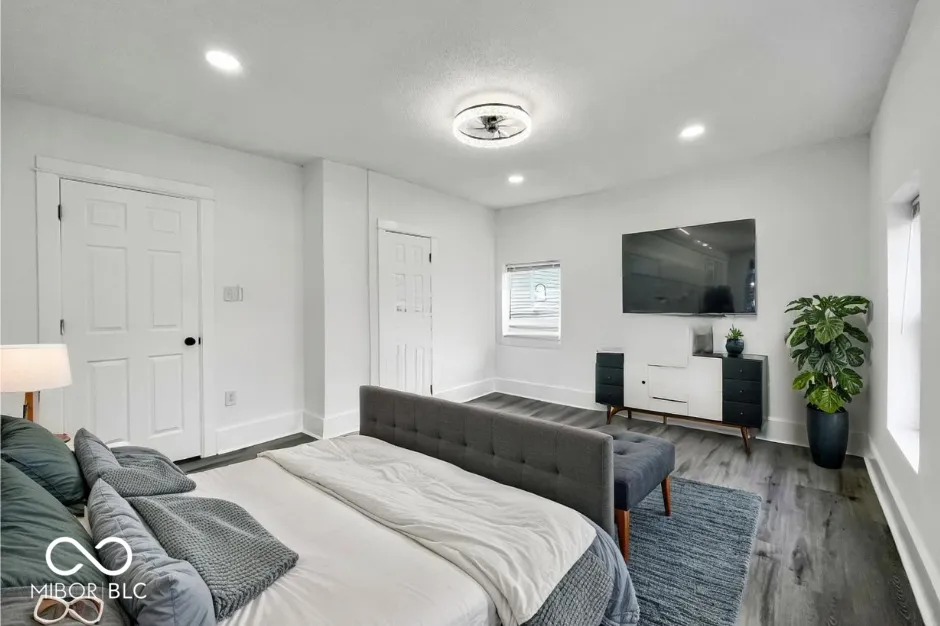 Indianapolis, Indiana 46201, United States, 4 Bedrooms Bedrooms, ,2 BathroomsBathrooms,Residential,Active,239017