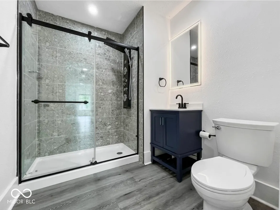 Indianapolis, Indiana 46201, United States, 4 Bedrooms Bedrooms, ,2 BathroomsBathrooms,Residential,Active,239017