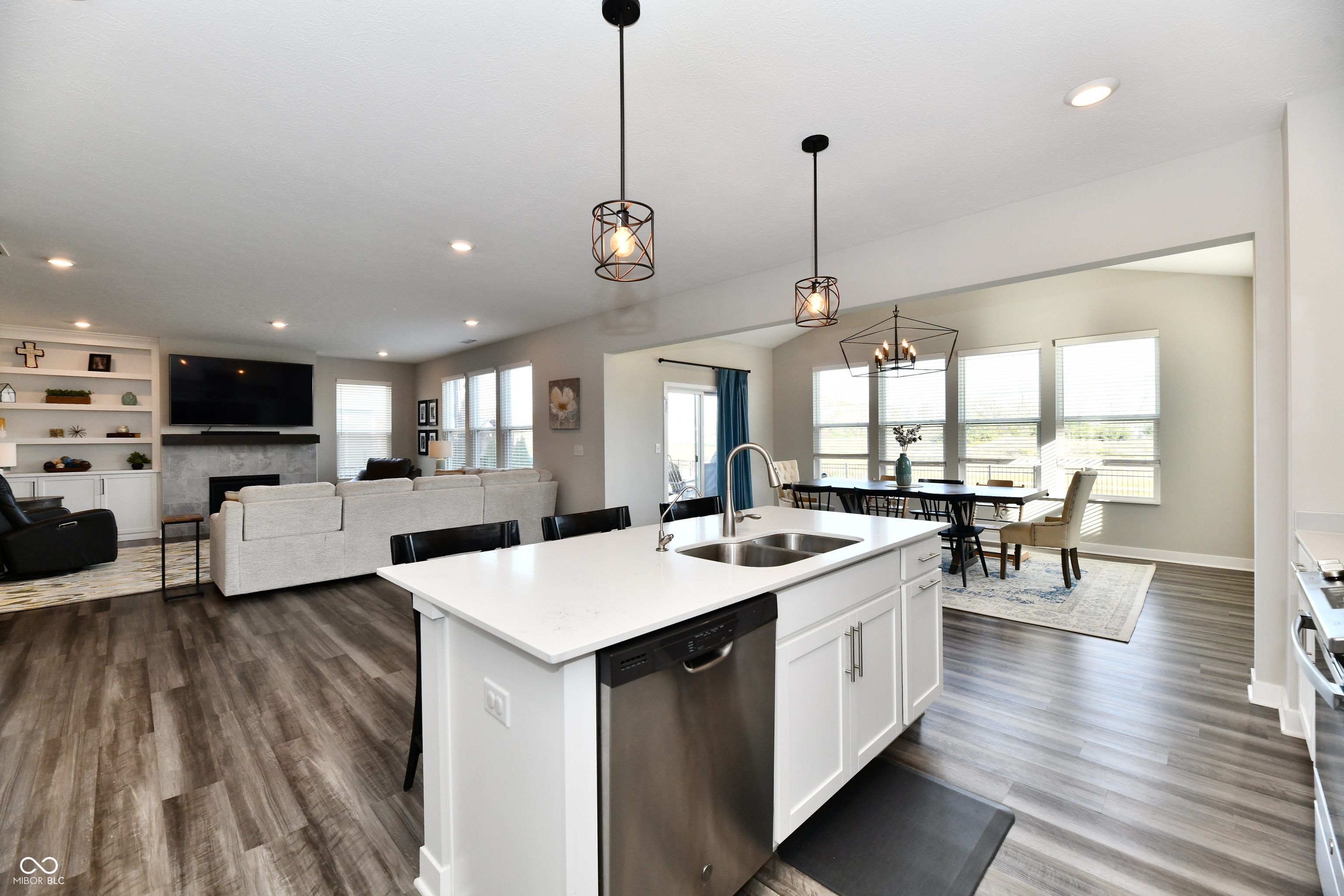 11180 Valiant Court