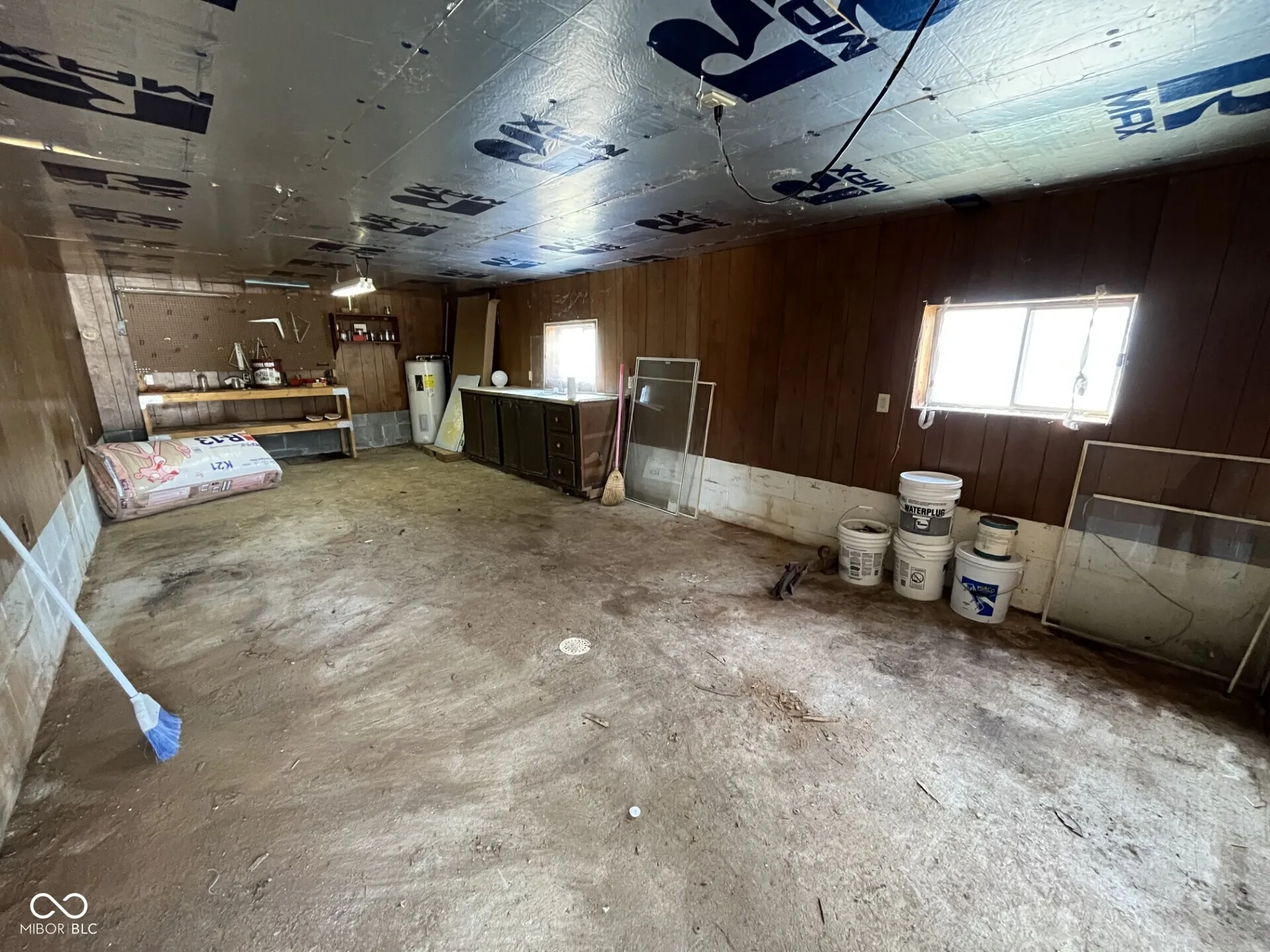 Medora, Indiana 47260, United States, 2 Bedrooms Bedrooms, ,1 BathroomBathrooms,Residential,Active,86671