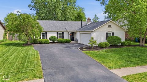 Photo of 624 Colbarn Drive, Fishers, IN 46038 (MLS # 22095622)