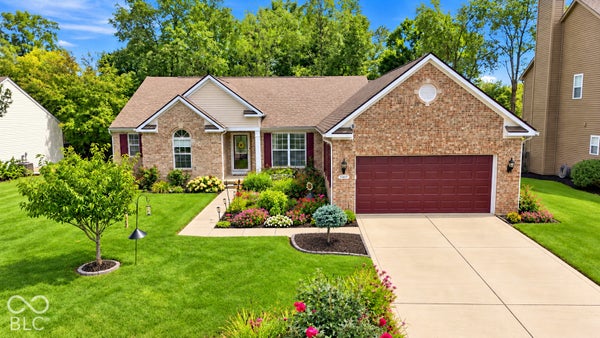 11417 RAINBOW FALLS LN, FISHERS, IN 46037 - Image a4ab4ea5cead06d9a3e51c445a6e25c1/2696127362