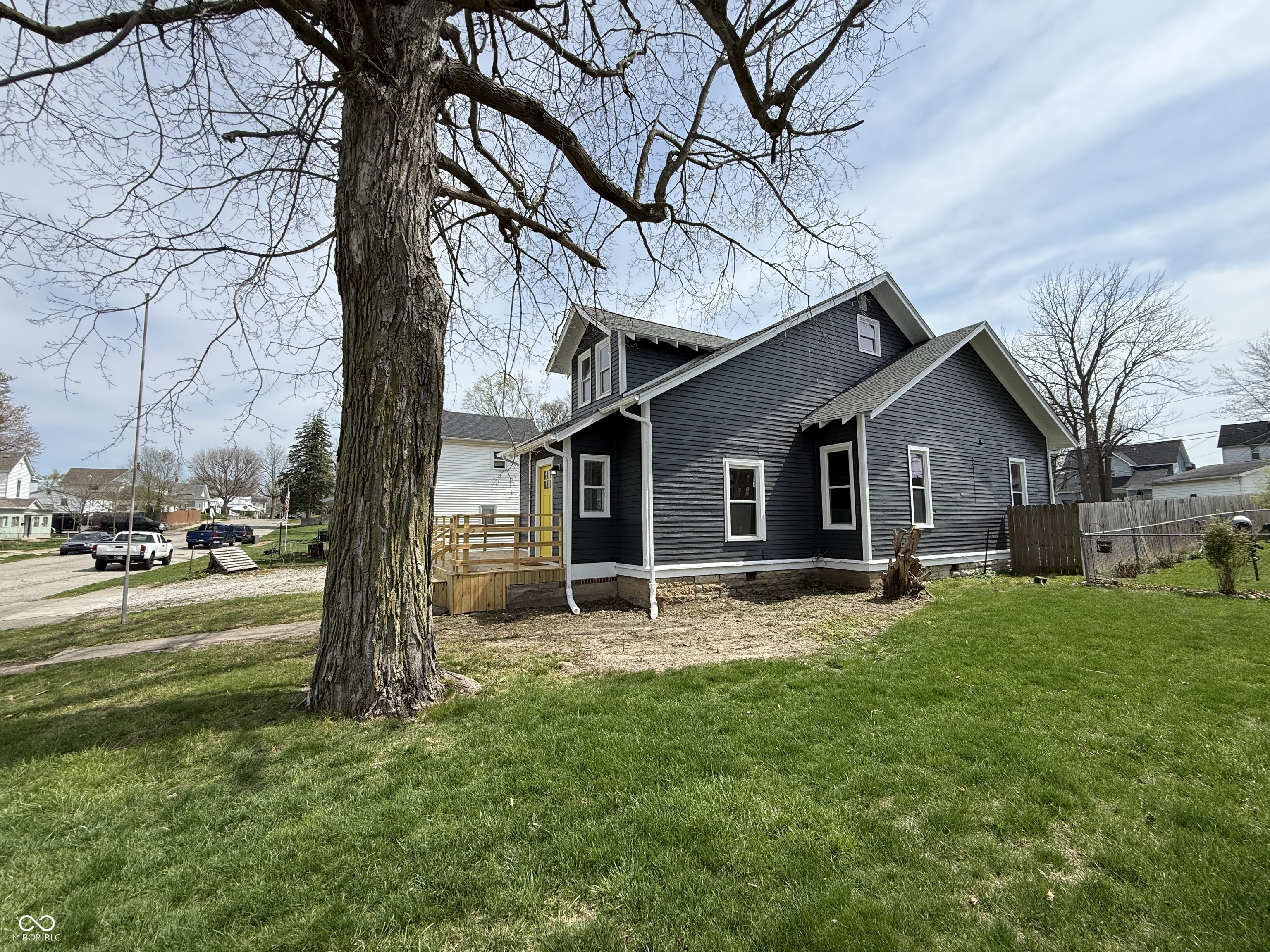 207 E Broadway Street