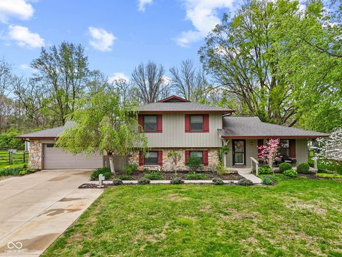 Photo of 4059 Hazy Lane, Greenwood, IN 46142 (MLS # 22094440)