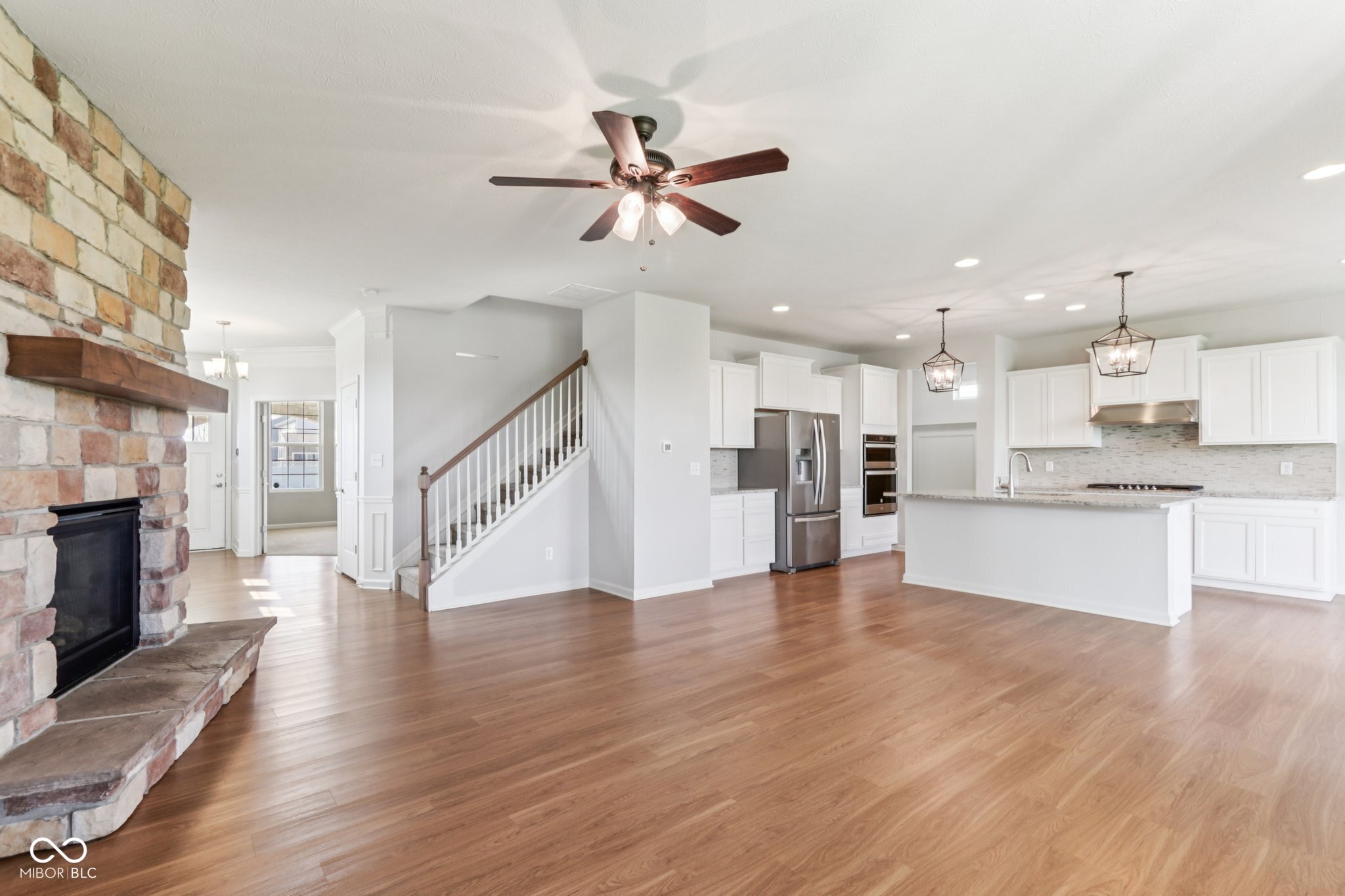 4867 Saddle Back Way