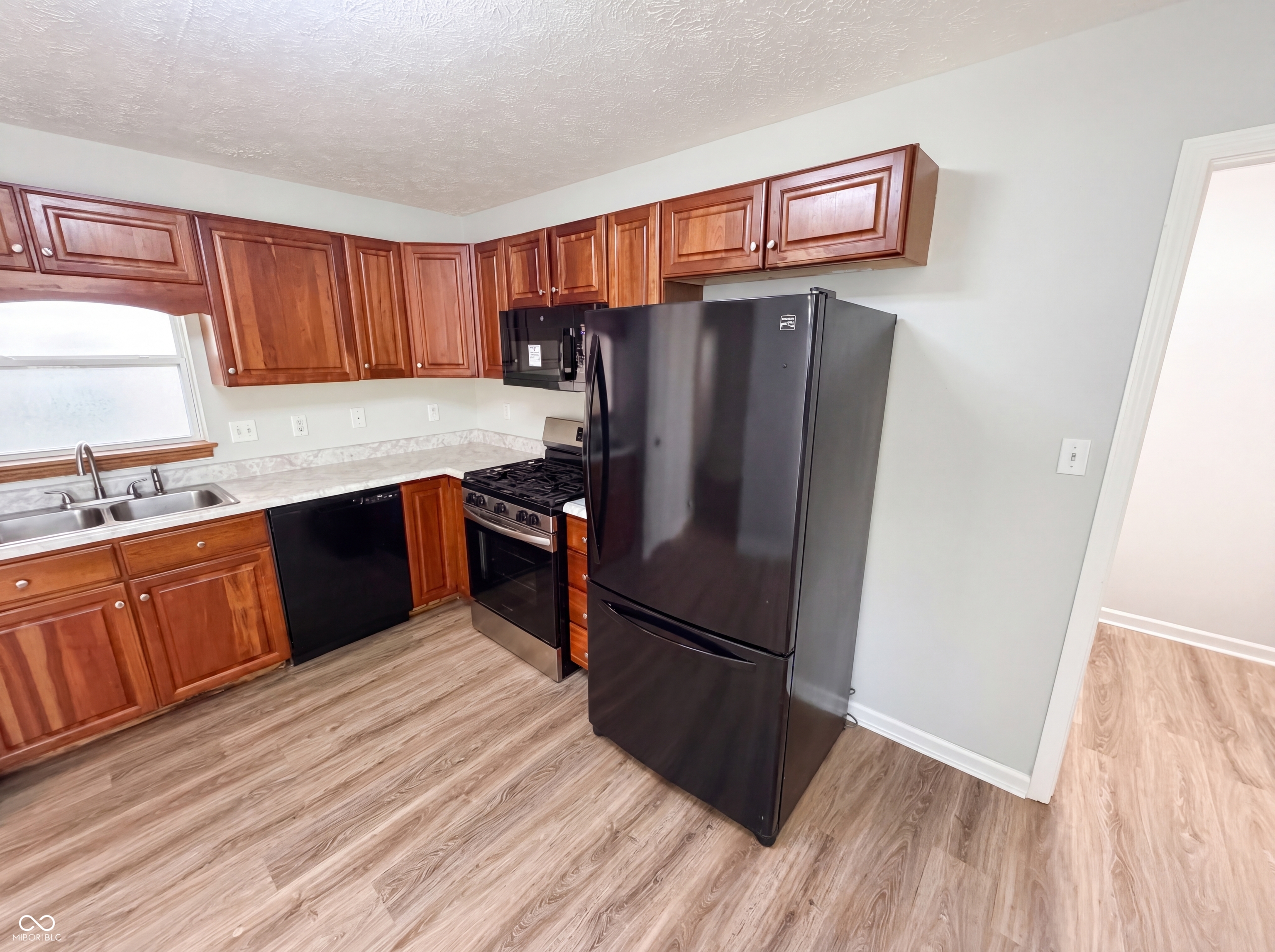 2027 Ferdinand Court