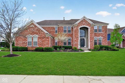 Photo of 9375 Cobblestone Court, Zionsville, IN 46077 (MLS # 22094156)