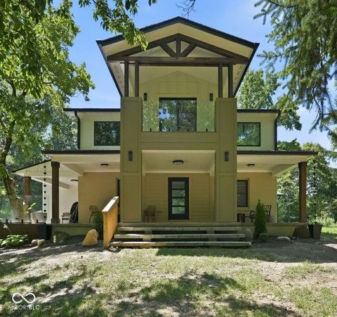 Photo of 7980-7984 Royal Avenue, Zionsville, IN 46077 (MLS # 22126169)