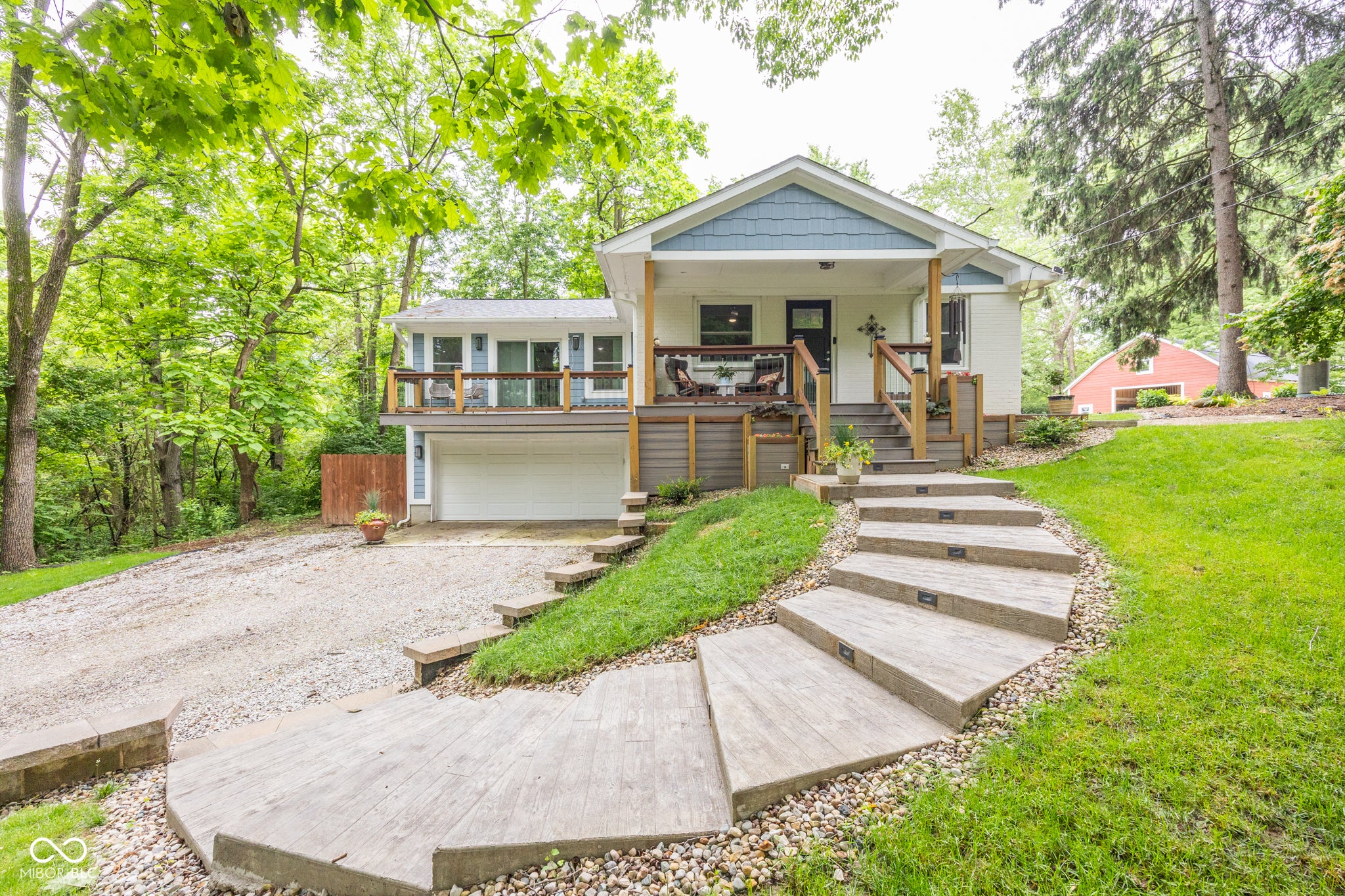 7980-7984 Royal Avenue