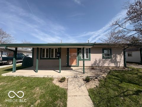 Photo of 5219 N Sadlier Drive, Indianapolis, IN 46226 (MLS # 22091746)