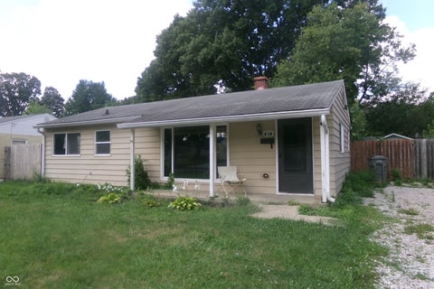 Photo of 414 S Kenmore Road, Indianapolis, IN 46219 (MLS # 22118278)