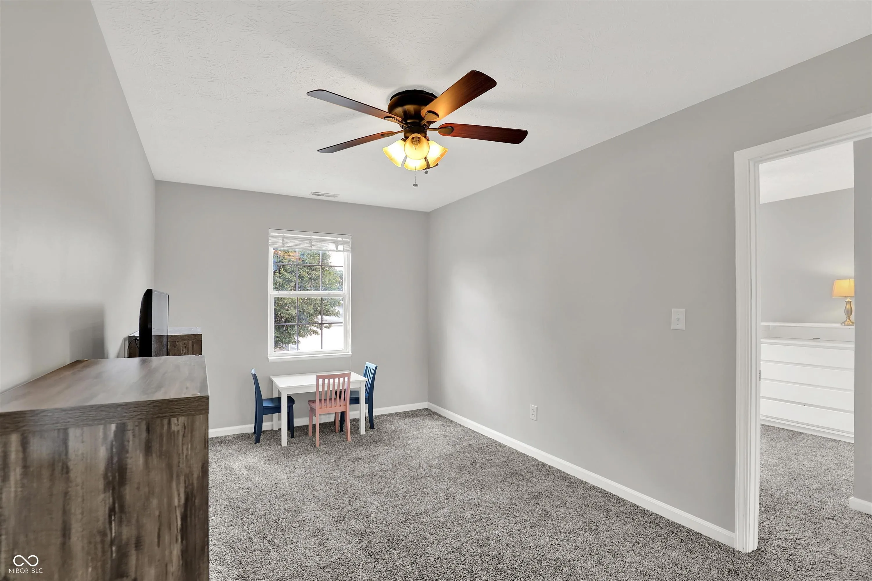 Noblesville, Indiana 46060, United States, 4 Bedrooms Bedrooms, ,3 BathroomsBathrooms,Residential,Active,195413