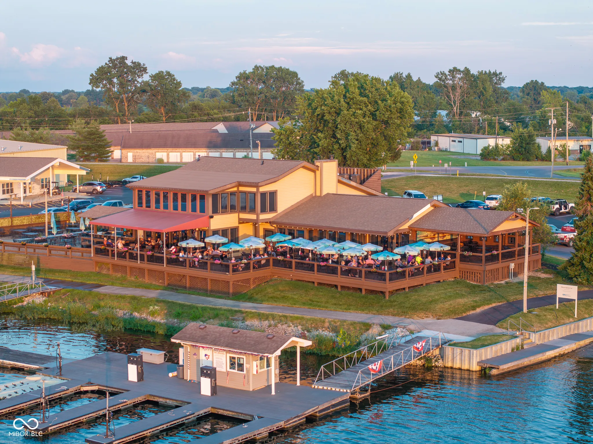 Noblesville, Indiana 46060, United States, 4 Bedrooms Bedrooms, ,3 BathroomsBathrooms,Residential,Active,195413