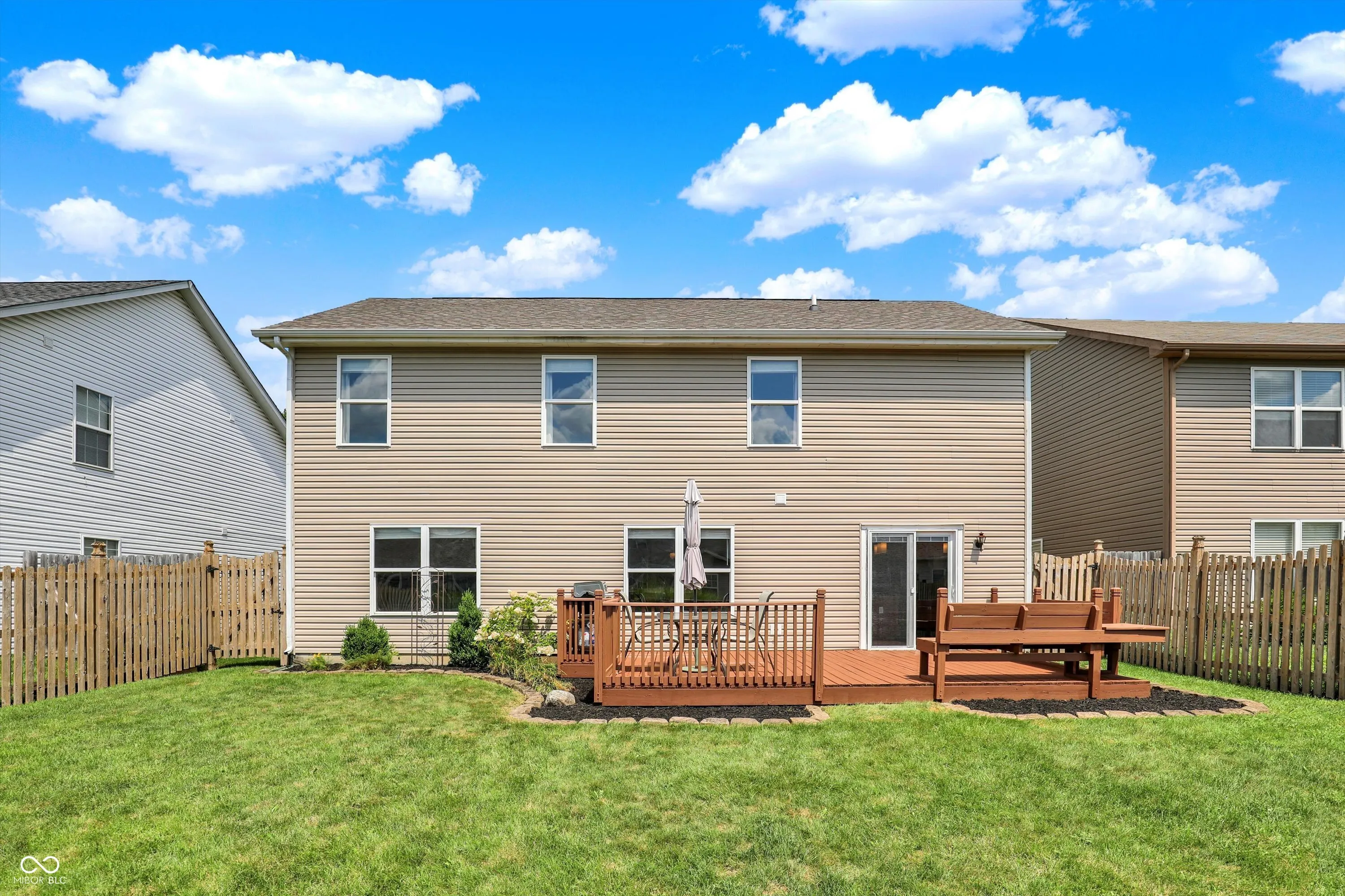 Noblesville, Indiana 46060, United States, 4 Bedrooms Bedrooms, ,3 BathroomsBathrooms,Residential,Active,195413