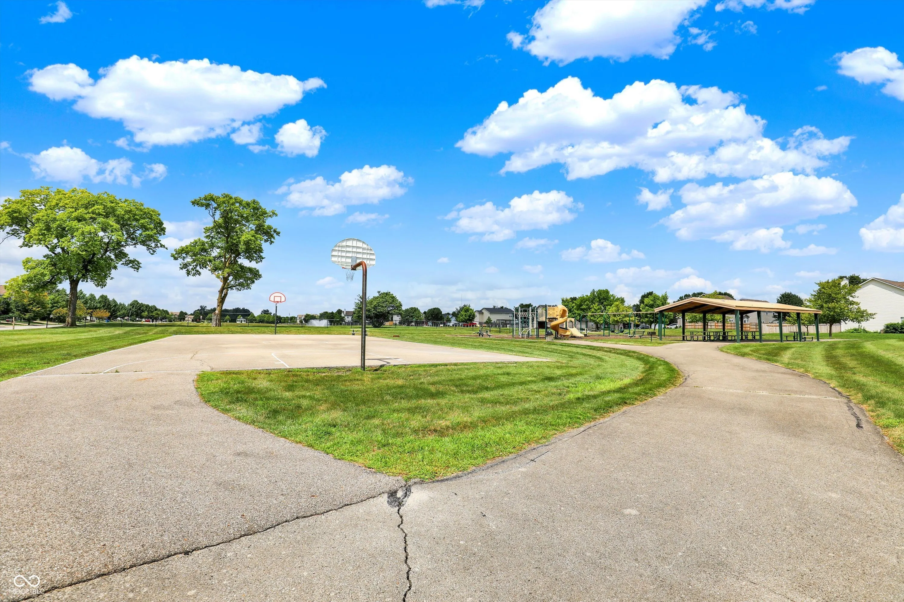 Noblesville, Indiana 46060, United States, 4 Bedrooms Bedrooms, ,3 BathroomsBathrooms,Residential,Active,195413