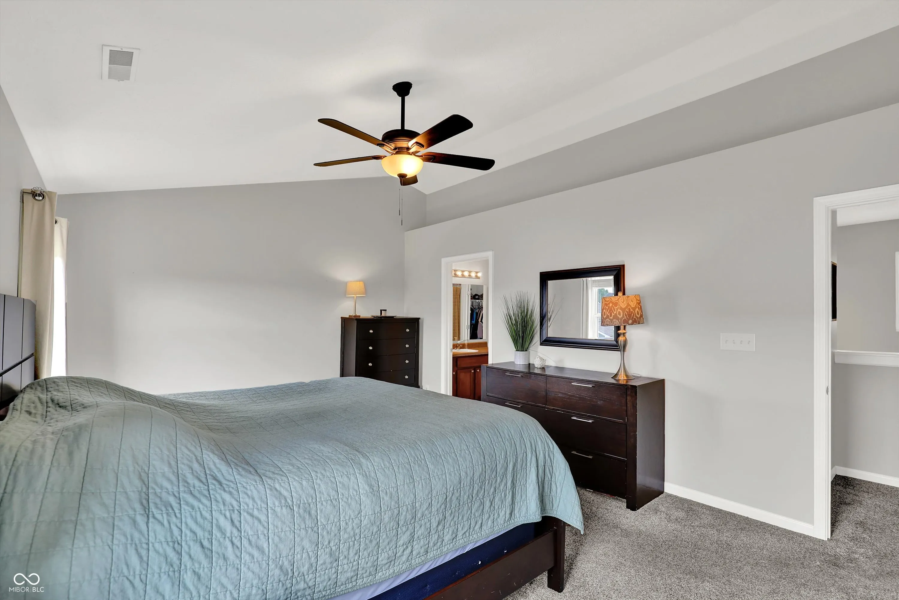 Noblesville, Indiana 46060, United States, 4 Bedrooms Bedrooms, ,3 BathroomsBathrooms,Residential,Active,195413