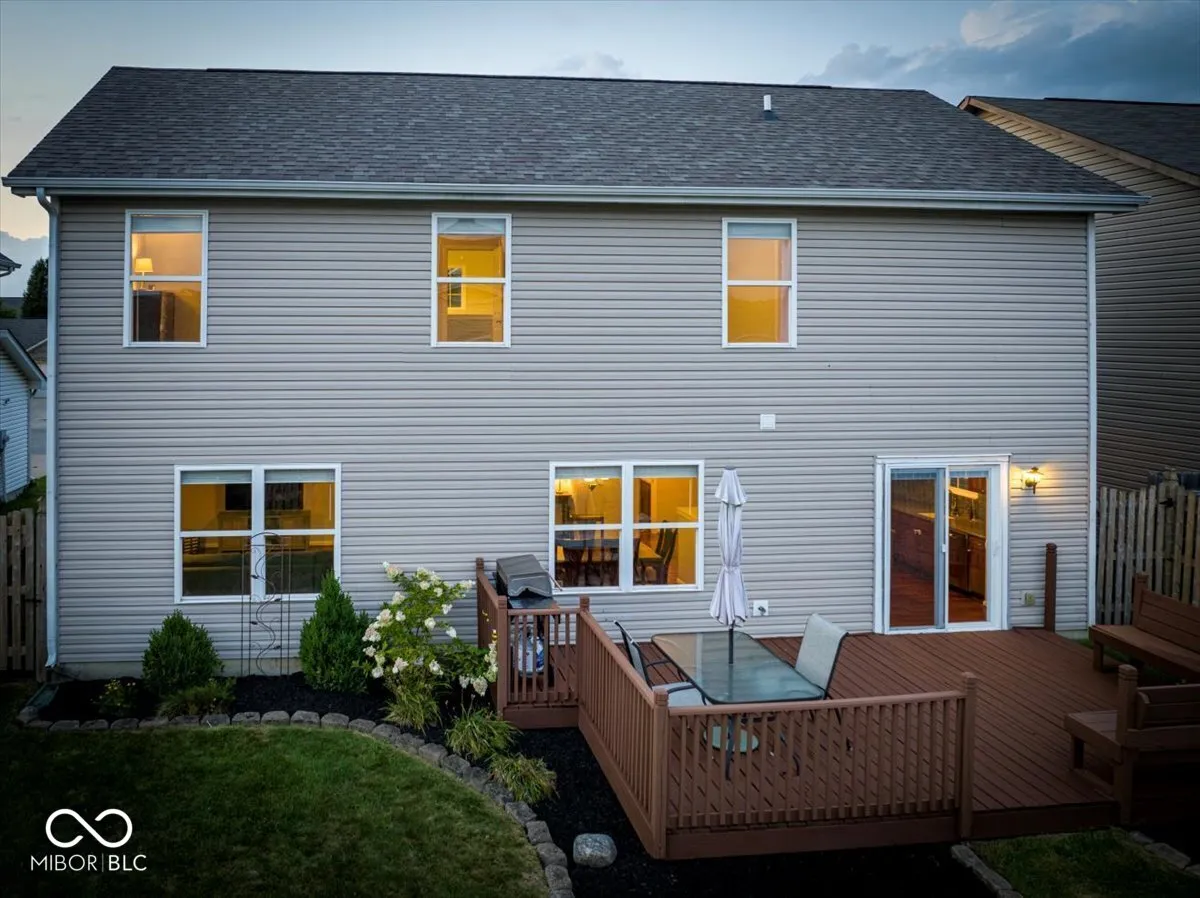 Noblesville, Indiana 46060, United States, 4 Bedrooms Bedrooms, ,3 BathroomsBathrooms,Residential,Active,195413