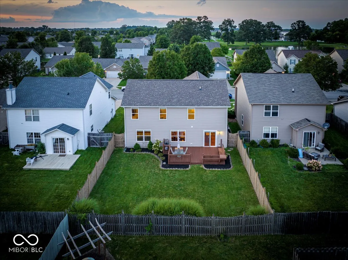 Noblesville, Indiana 46060, United States, 4 Bedrooms Bedrooms, ,3 BathroomsBathrooms,Residential,Active,195413