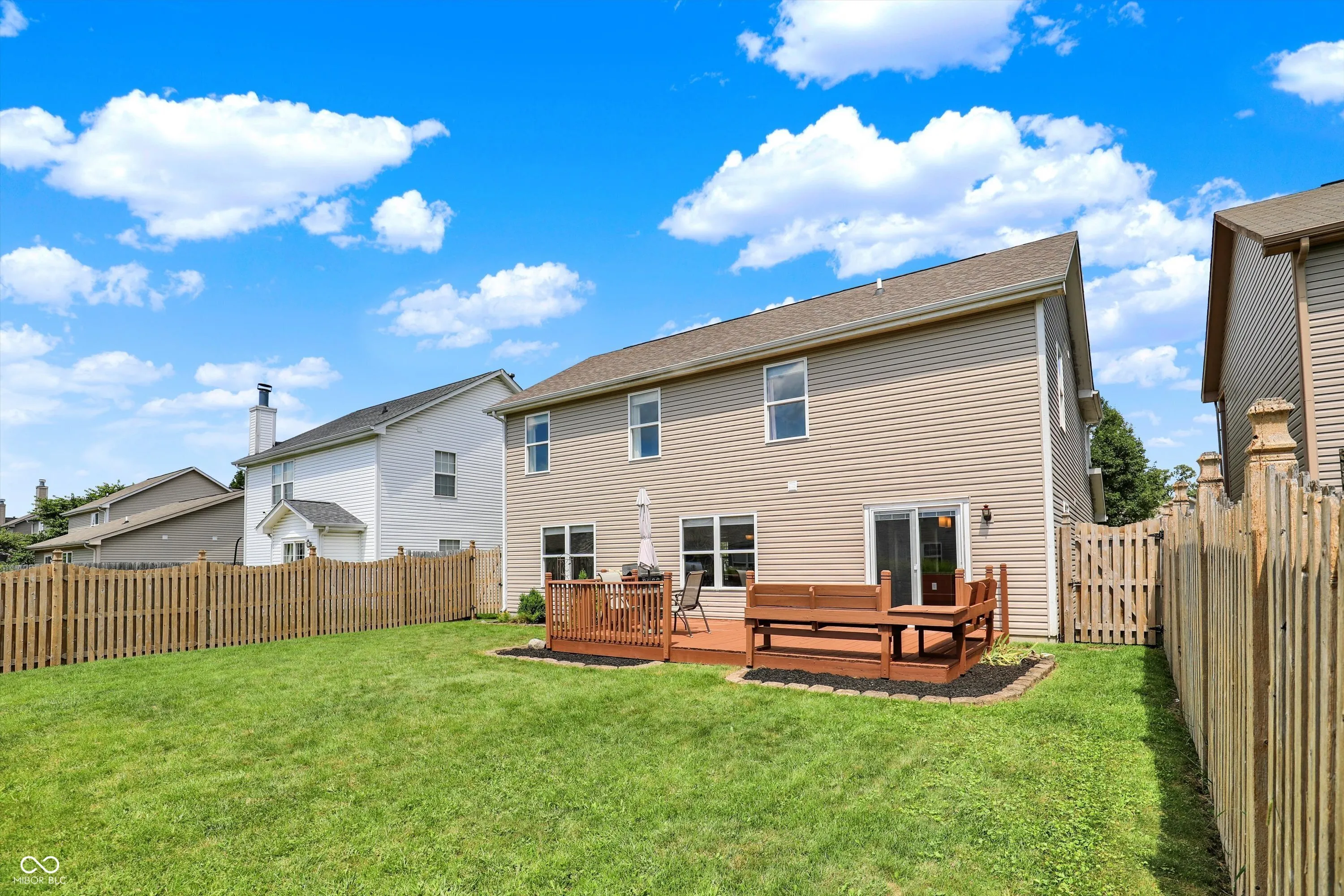 Noblesville, Indiana 46060, United States, 4 Bedrooms Bedrooms, ,3 BathroomsBathrooms,Residential,Active,195413