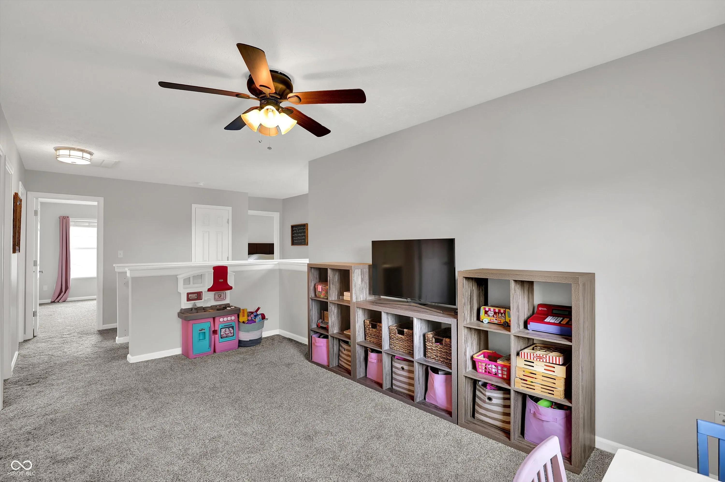 Noblesville, Indiana 46060, United States, 4 Bedrooms Bedrooms, ,3 BathroomsBathrooms,Residential,Active,195413