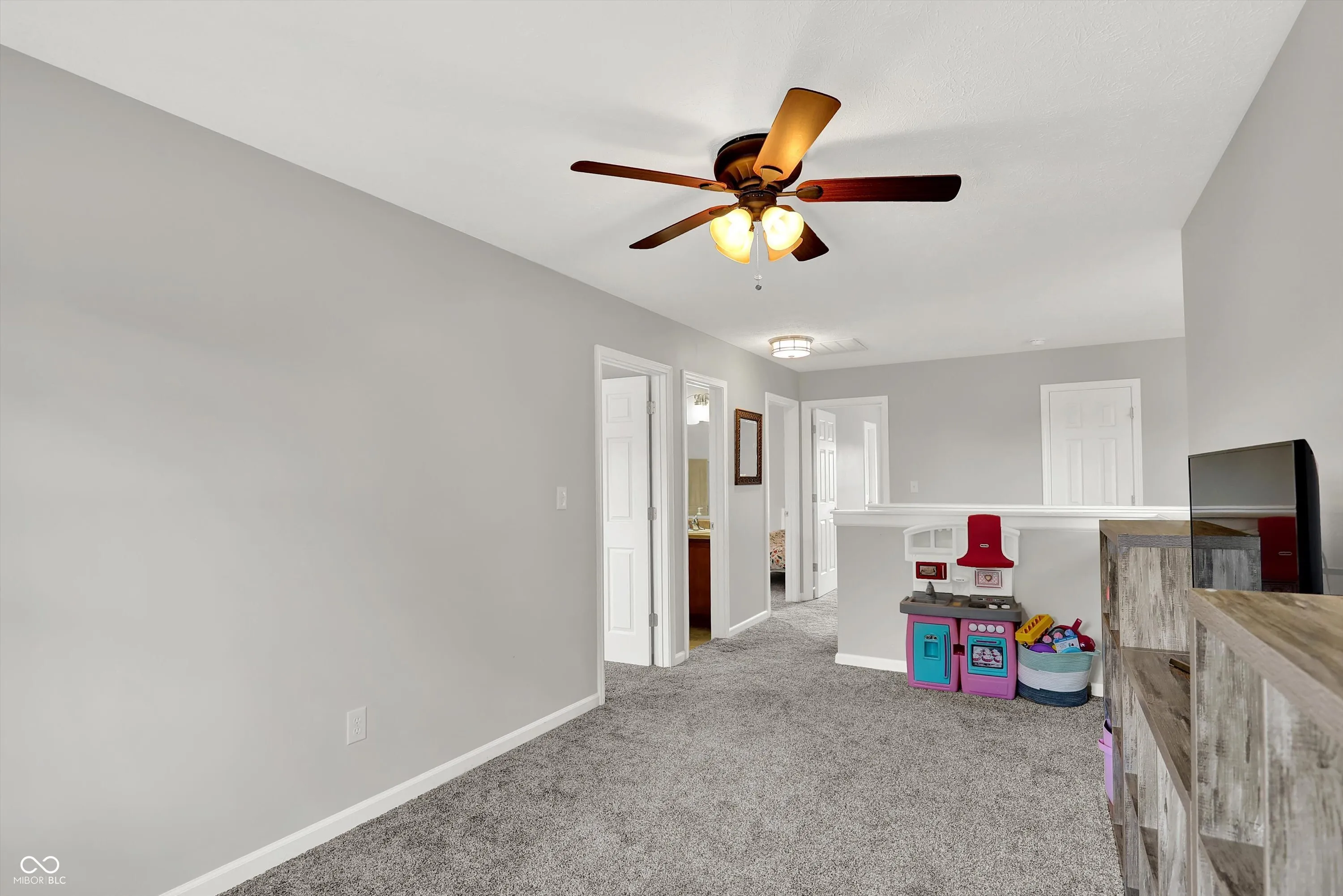 Noblesville, Indiana 46060, United States, 4 Bedrooms Bedrooms, ,3 BathroomsBathrooms,Residential,Active,195413