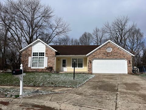 Photo of 3732 Zurich Terrace, Indianapolis, IN 46228 (MLS # 22089828)