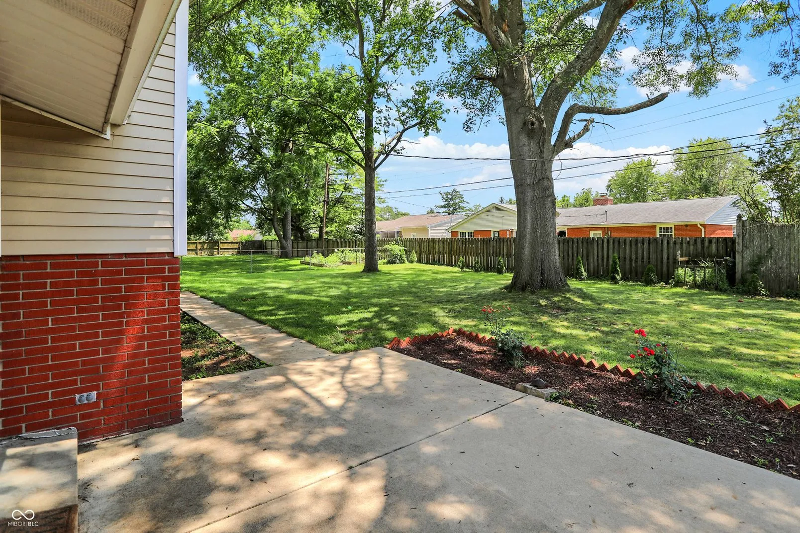 Columbus, Indiana 47203, United States, 3 Bedrooms Bedrooms, ,3 BathroomsBathrooms,Residential,Active,170846