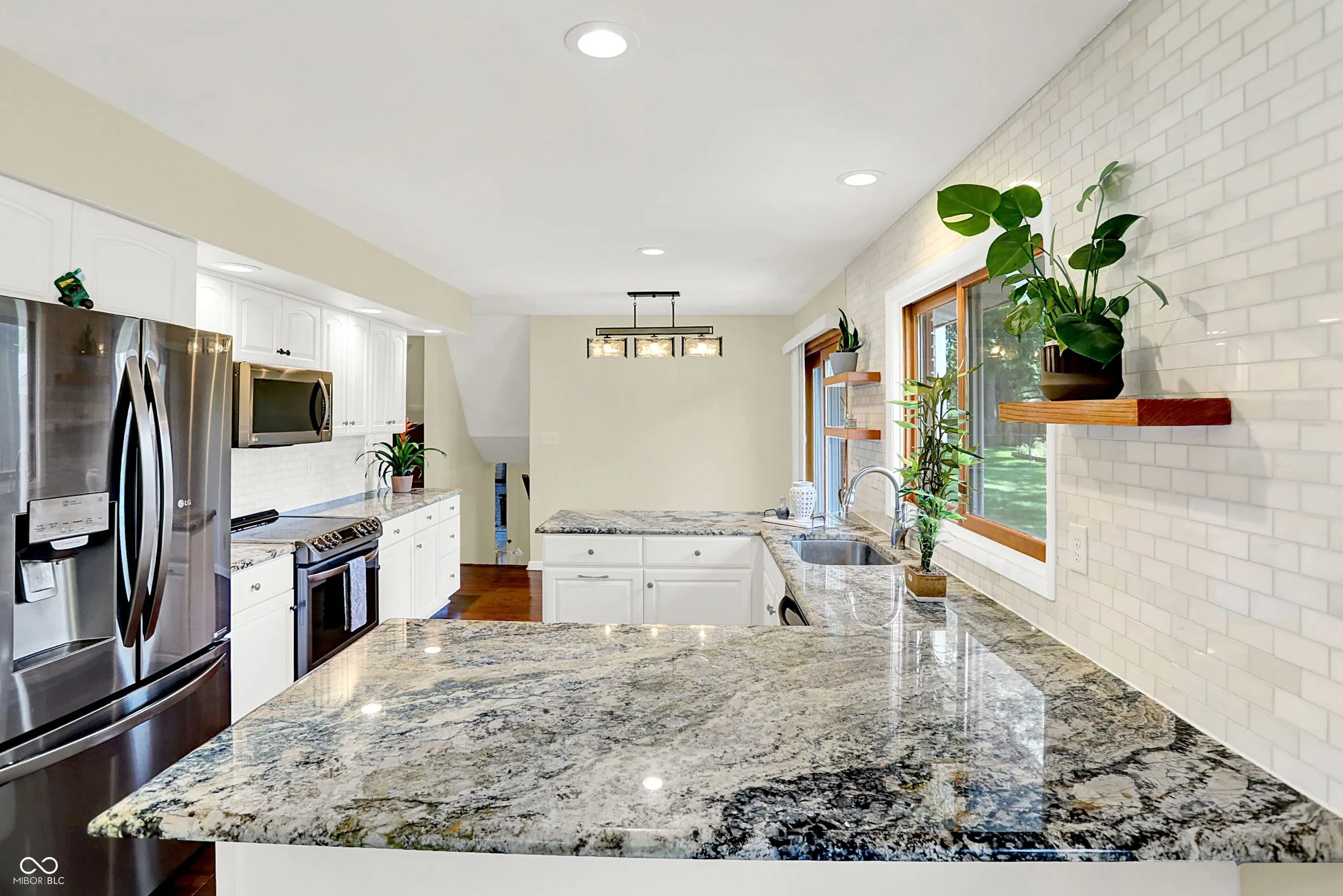 Columbus, Indiana 47203, United States, 3 Bedrooms Bedrooms, ,3 BathroomsBathrooms,Residential,Active,170846