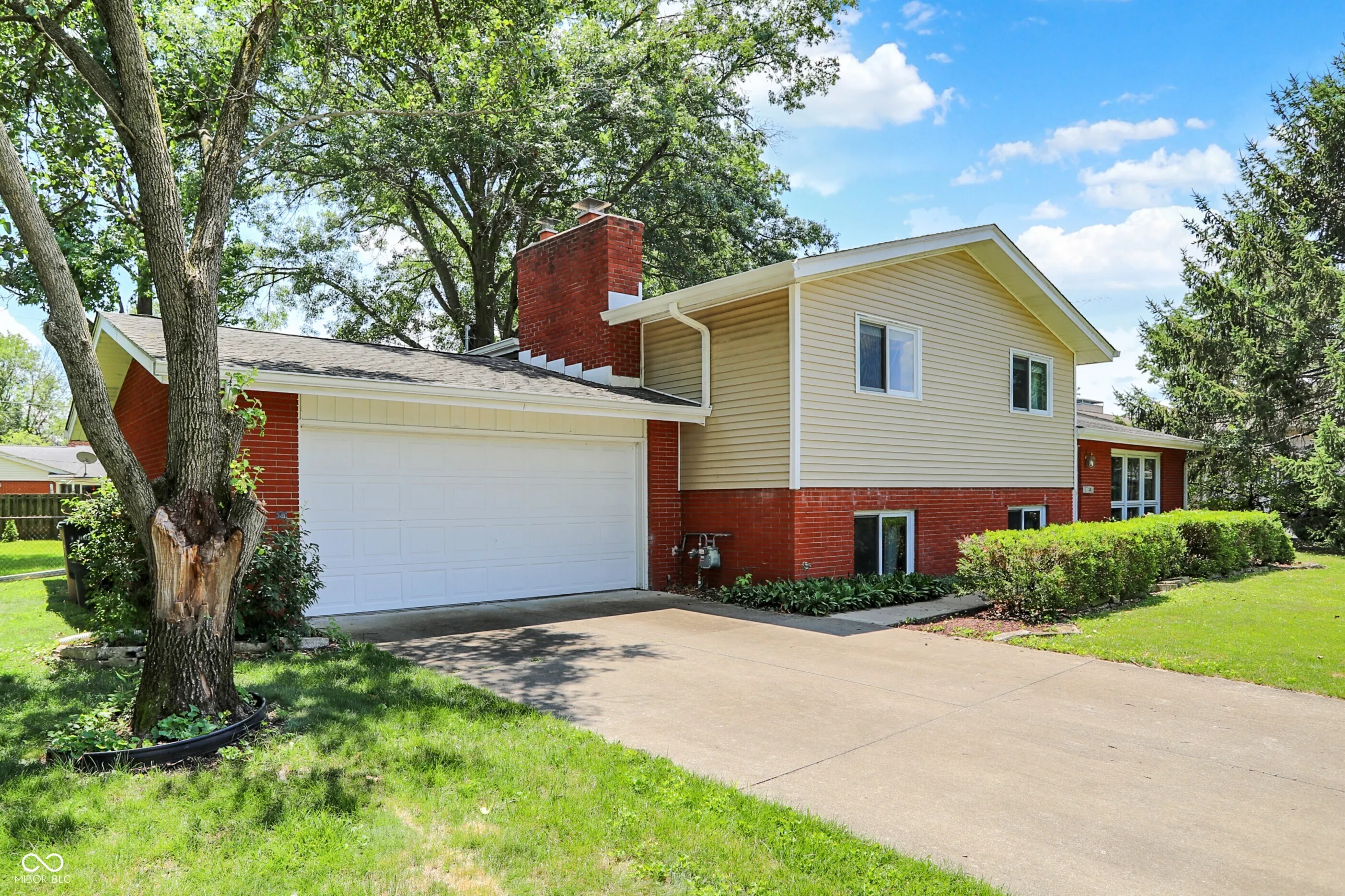 Columbus, Indiana 47203, United States, 3 Bedrooms Bedrooms, ,3 BathroomsBathrooms,Residential,Active,170846