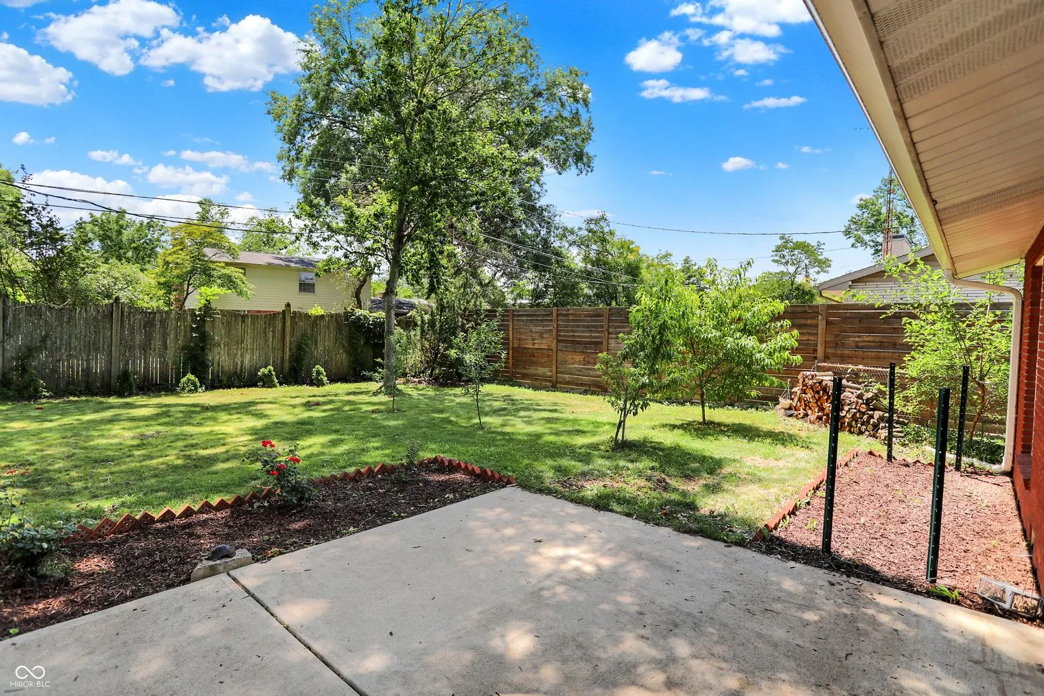 Columbus, Indiana 47203, United States, 3 Bedrooms Bedrooms, ,3 BathroomsBathrooms,Residential,Active,170846