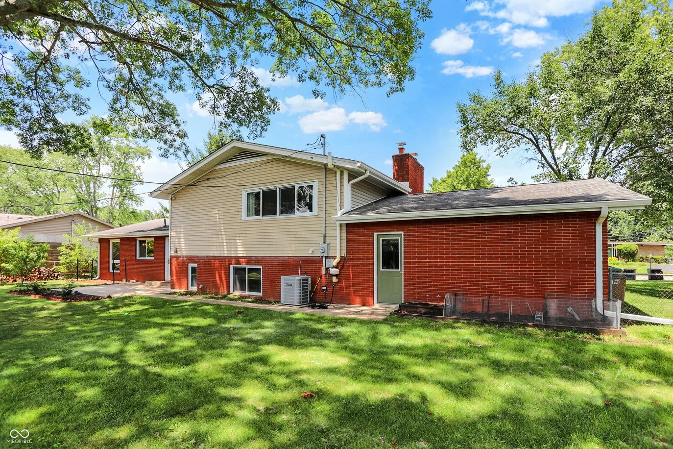 Columbus, Indiana 47203, United States, 3 Bedrooms Bedrooms, ,3 BathroomsBathrooms,Residential,Active,170846