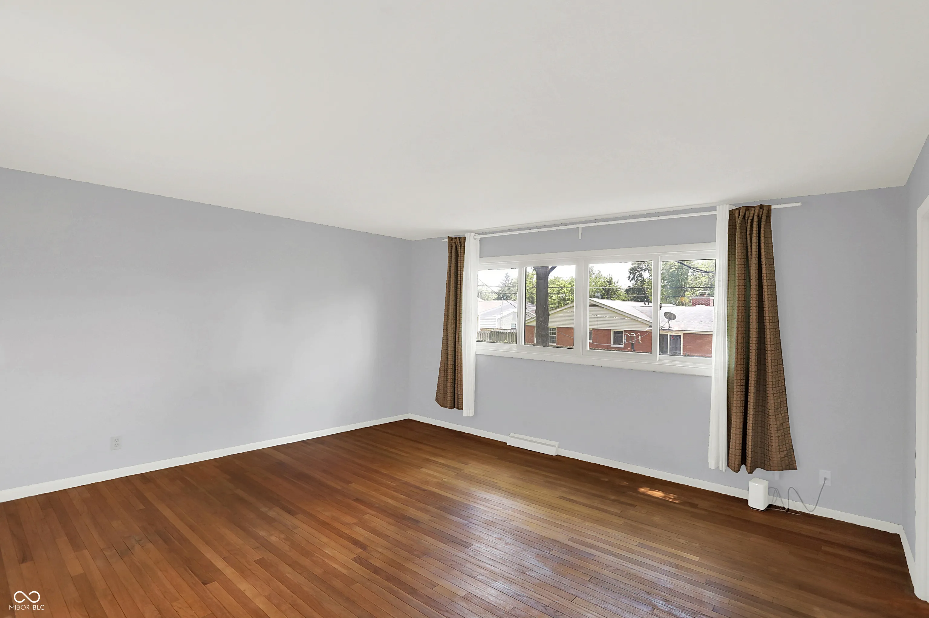 Columbus, Indiana 47203, United States, 3 Bedrooms Bedrooms, ,3 BathroomsBathrooms,Residential,Active,170846