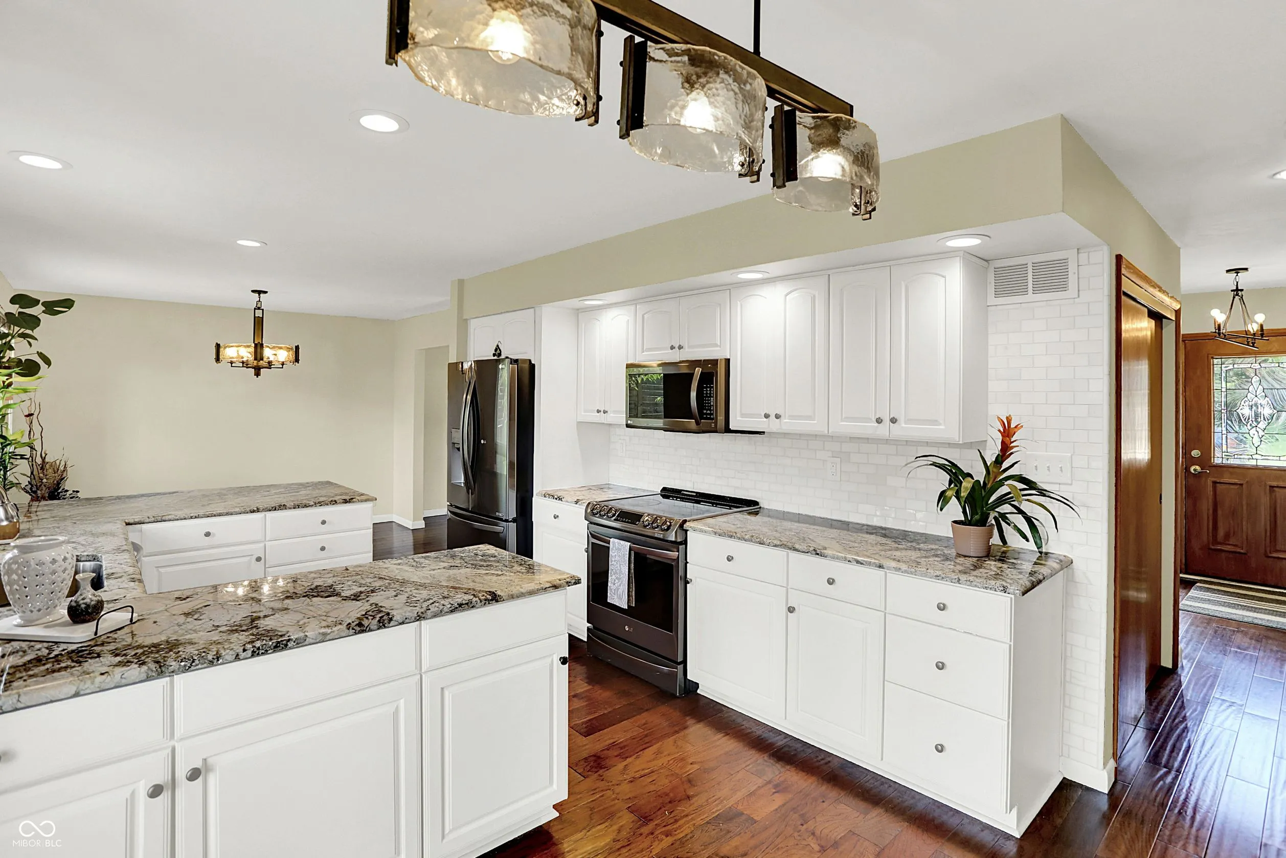 Columbus, Indiana 47203, United States, 3 Bedrooms Bedrooms, ,3 BathroomsBathrooms,Residential,Active,170846