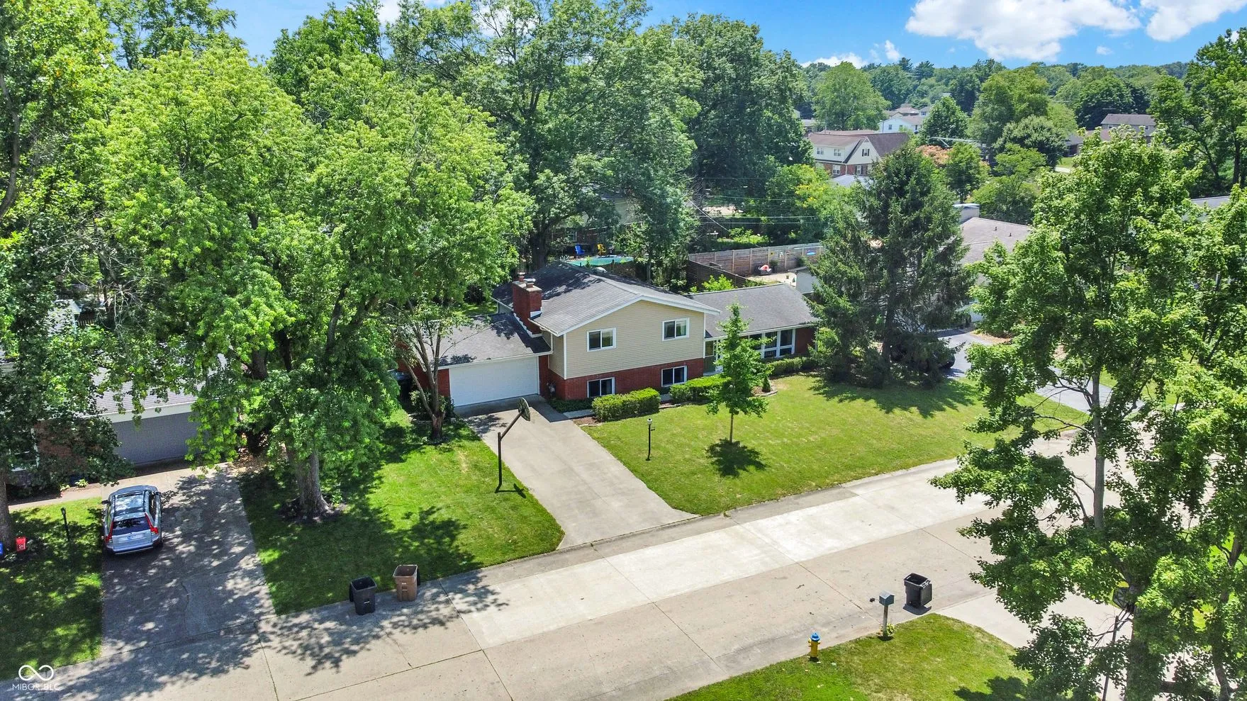 Columbus, Indiana 47203, United States, 3 Bedrooms Bedrooms, ,3 BathroomsBathrooms,Residential,Active,170846