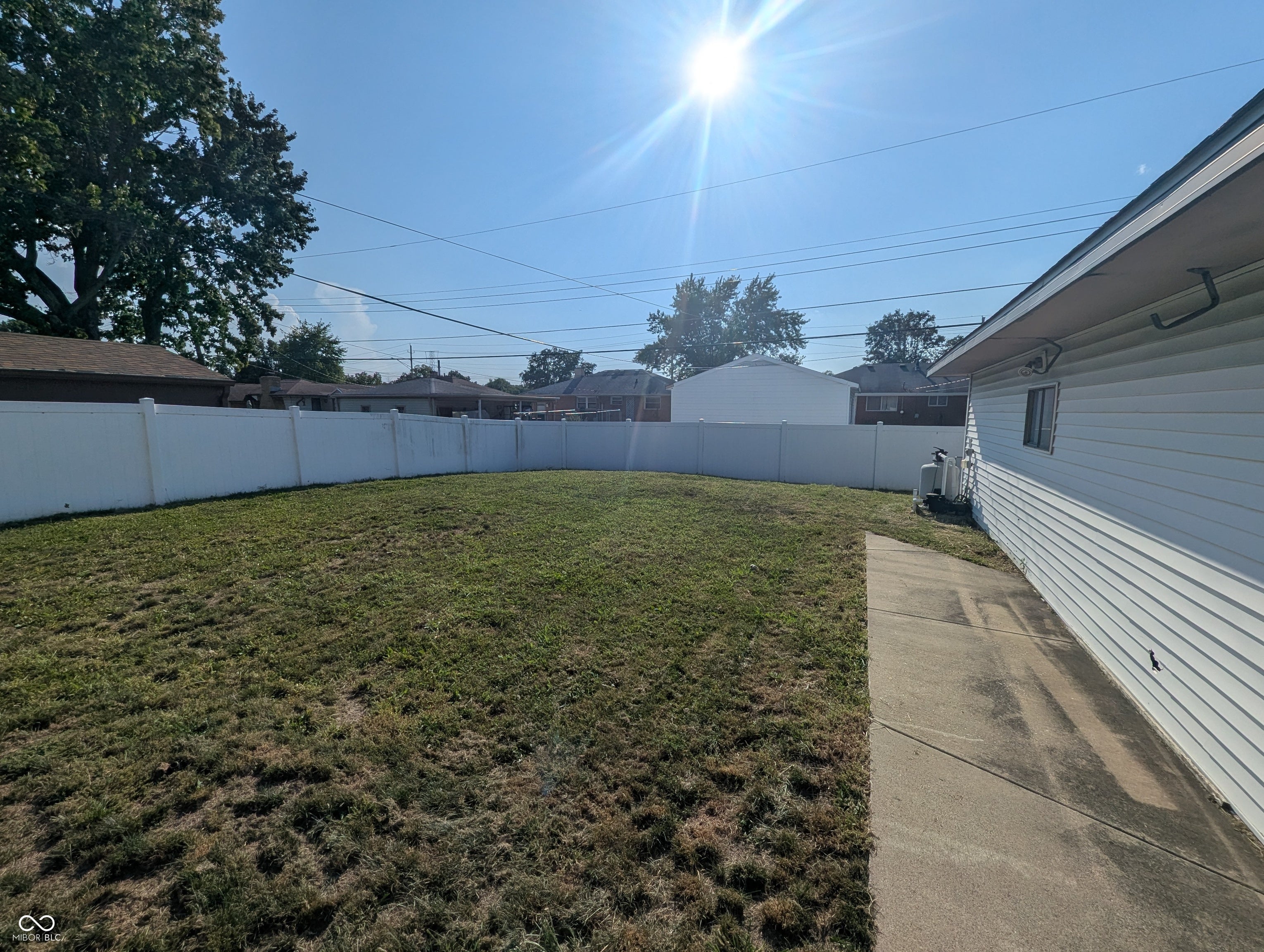 718 Killian Drive