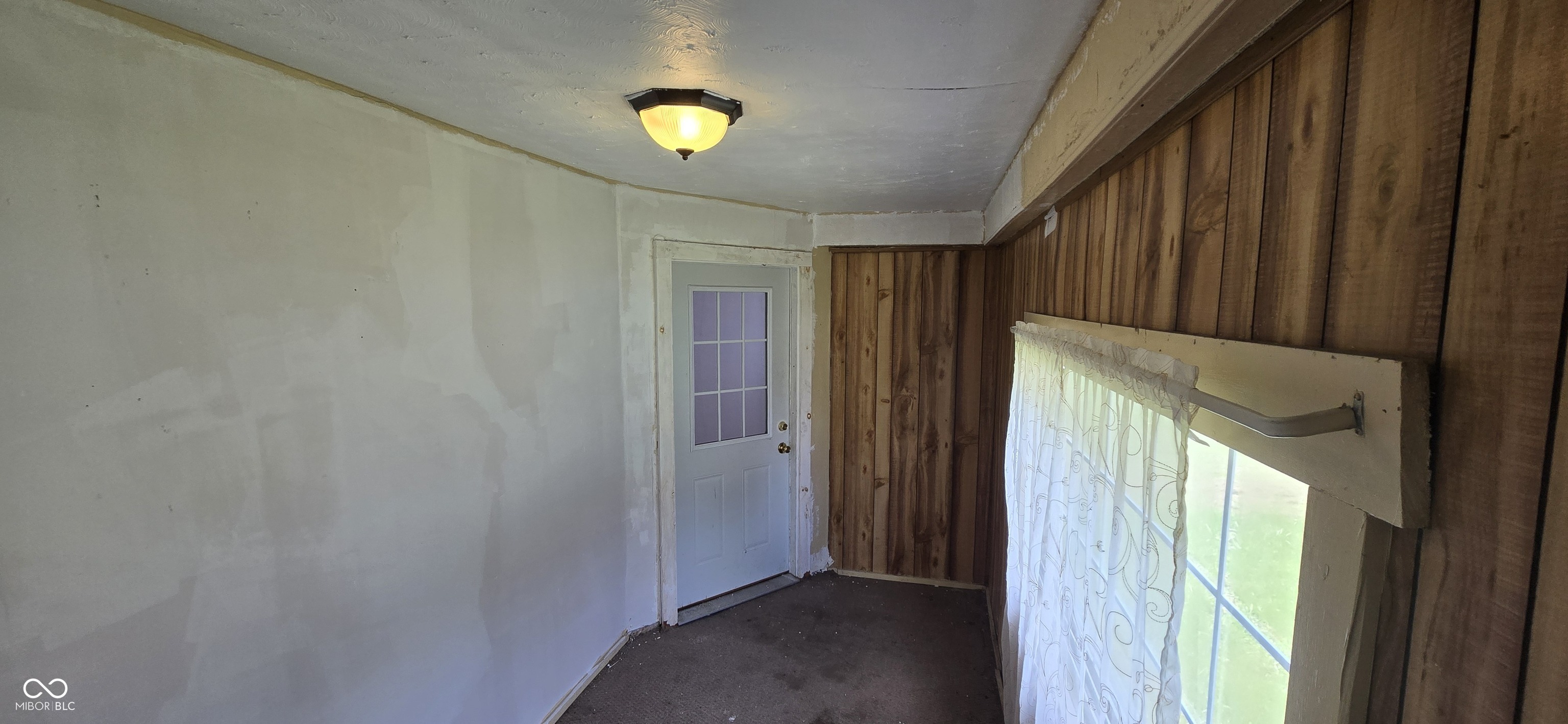 1217 W 31st
