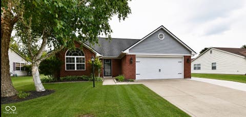 Photo of 617 E Quail Ridge Drive, Westfield, IN 46074 (MLS # 22120508)