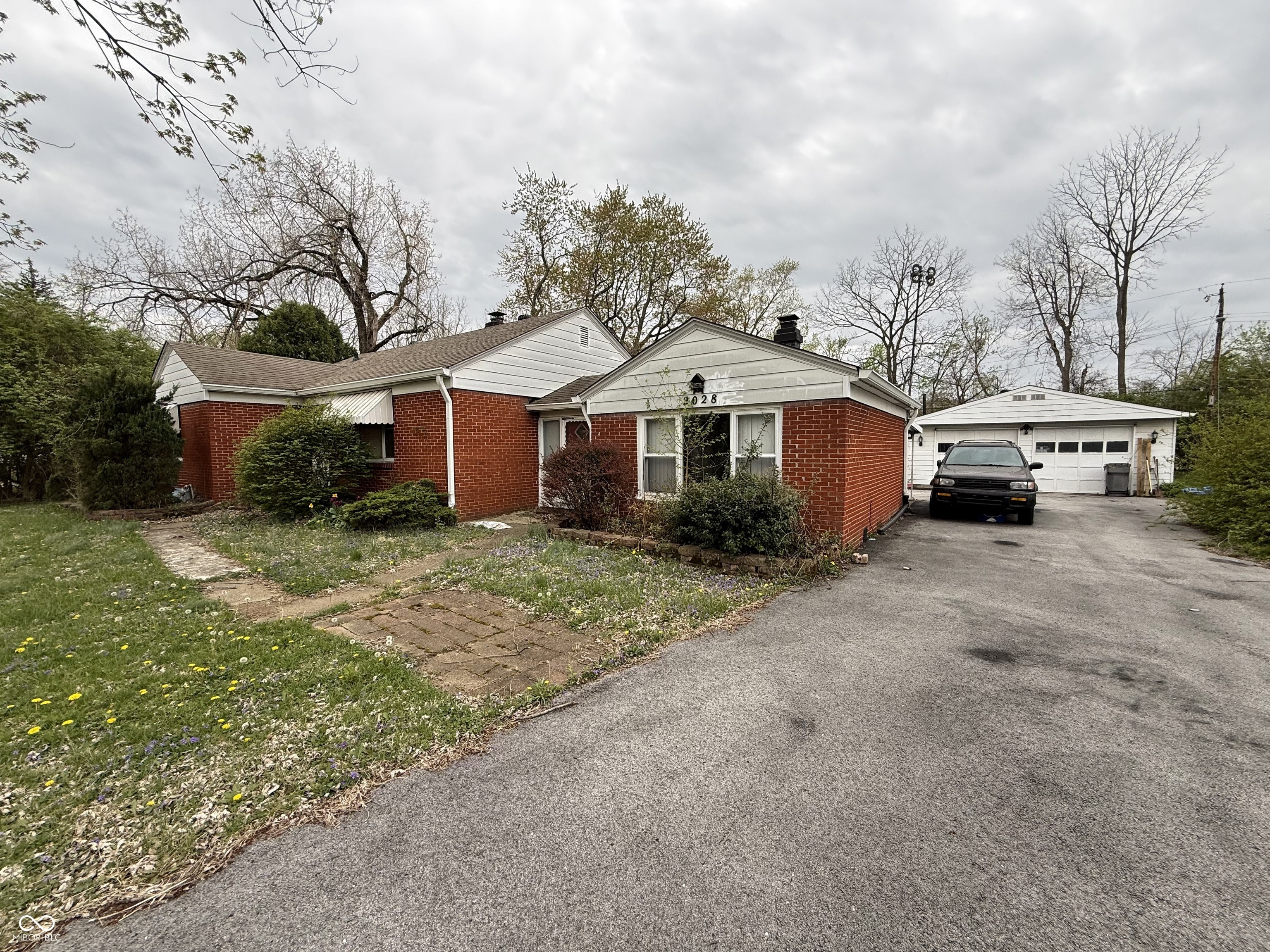 2028 Green Rock Lane