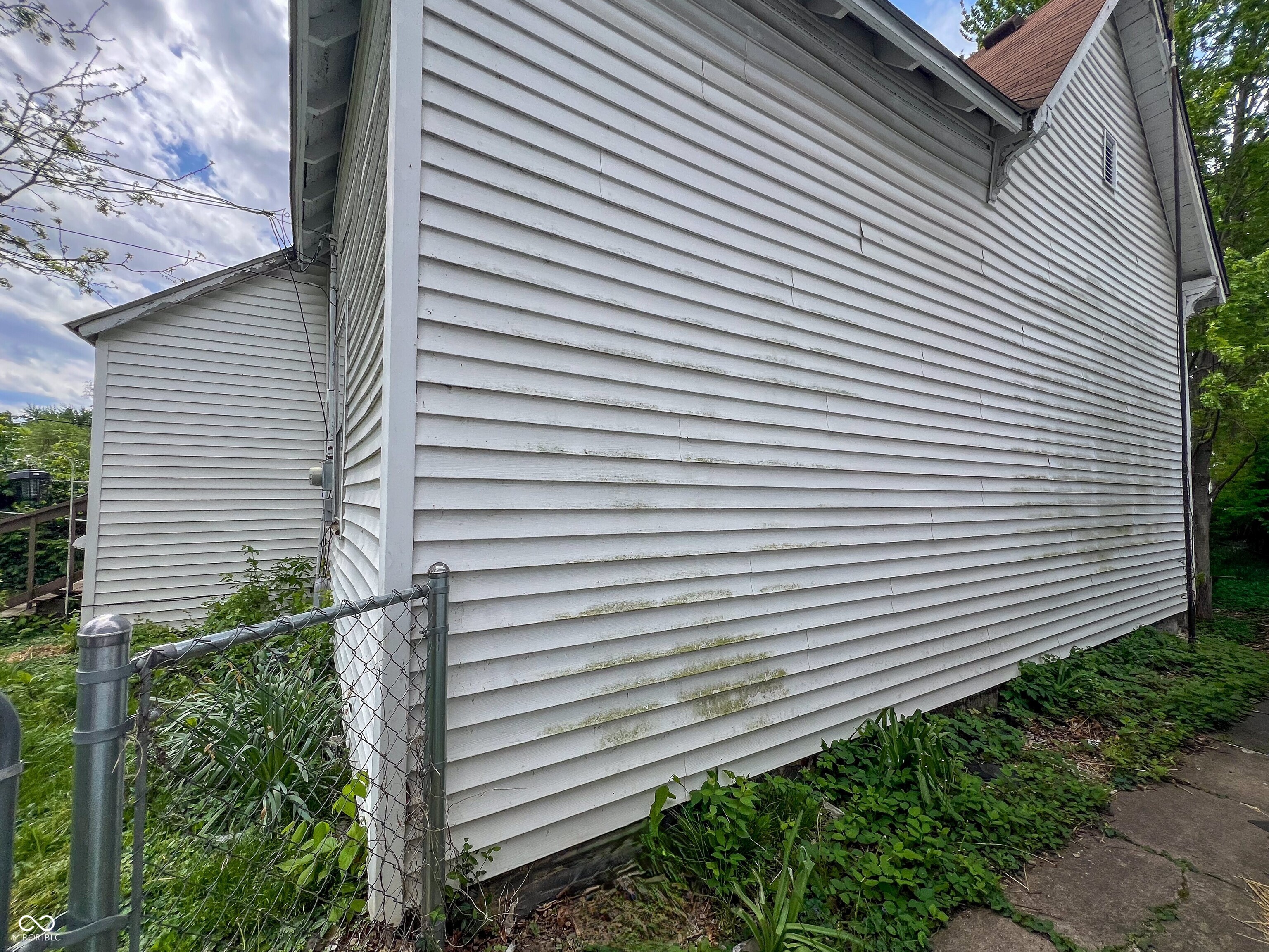 457 W Mechanic Street