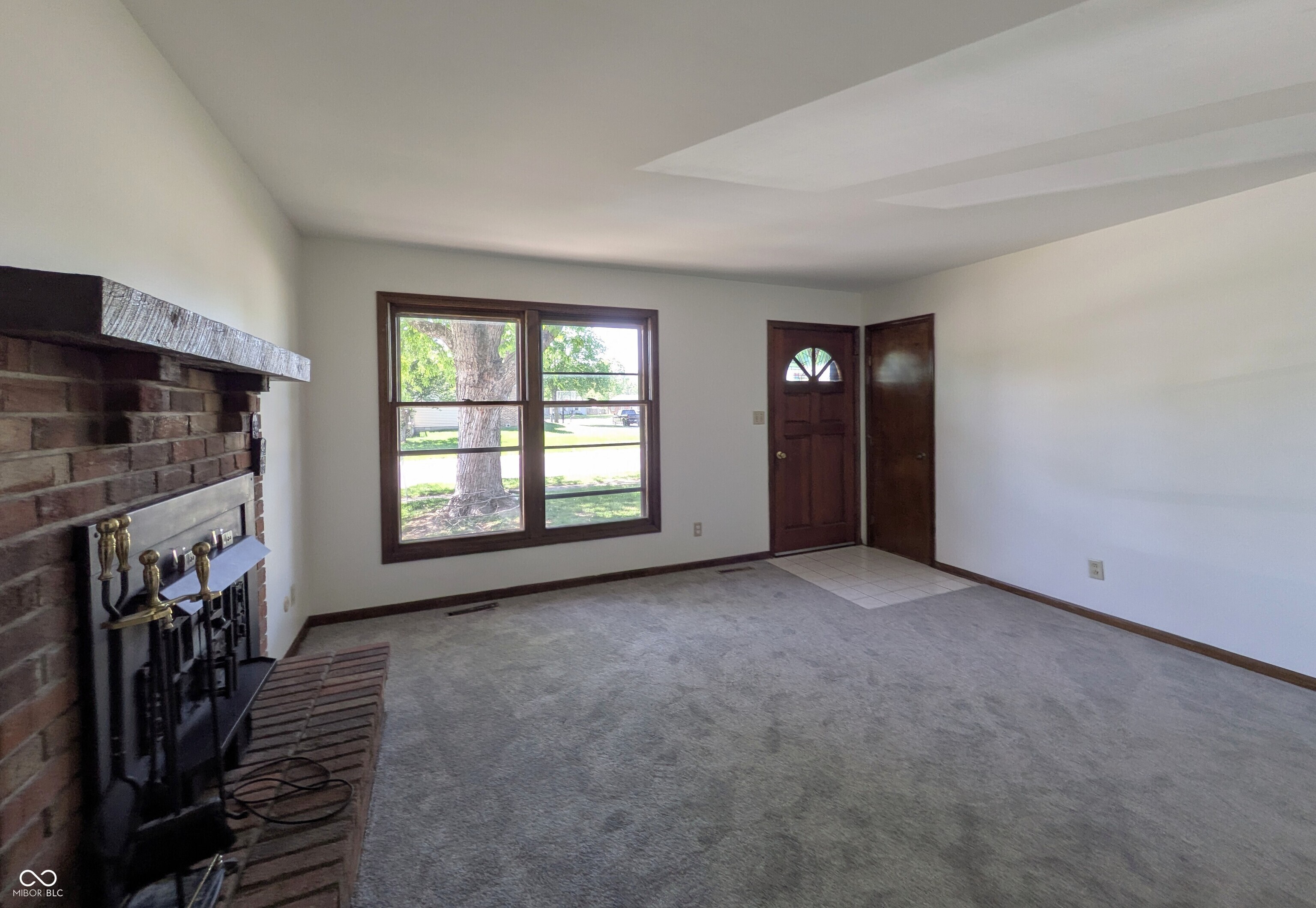 1905 Vinewood Drive